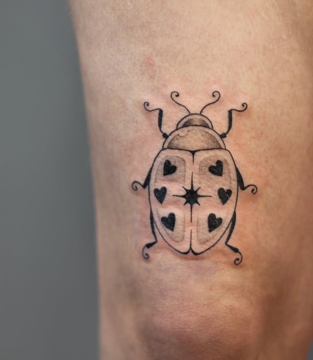 Tattoo by @amandaktattoos — black_and_grey