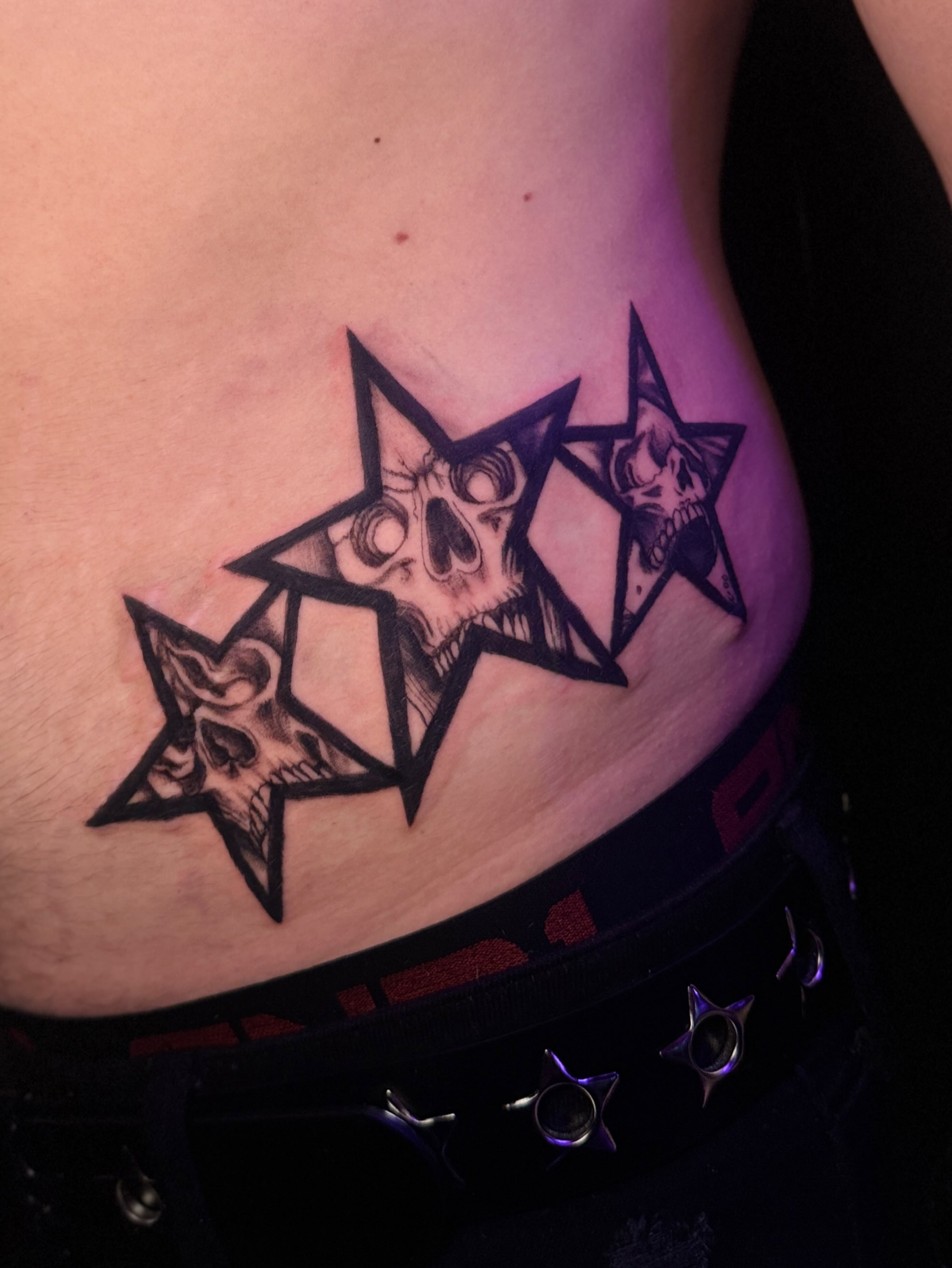 Tattoo by @needlenikki — black_and_grey