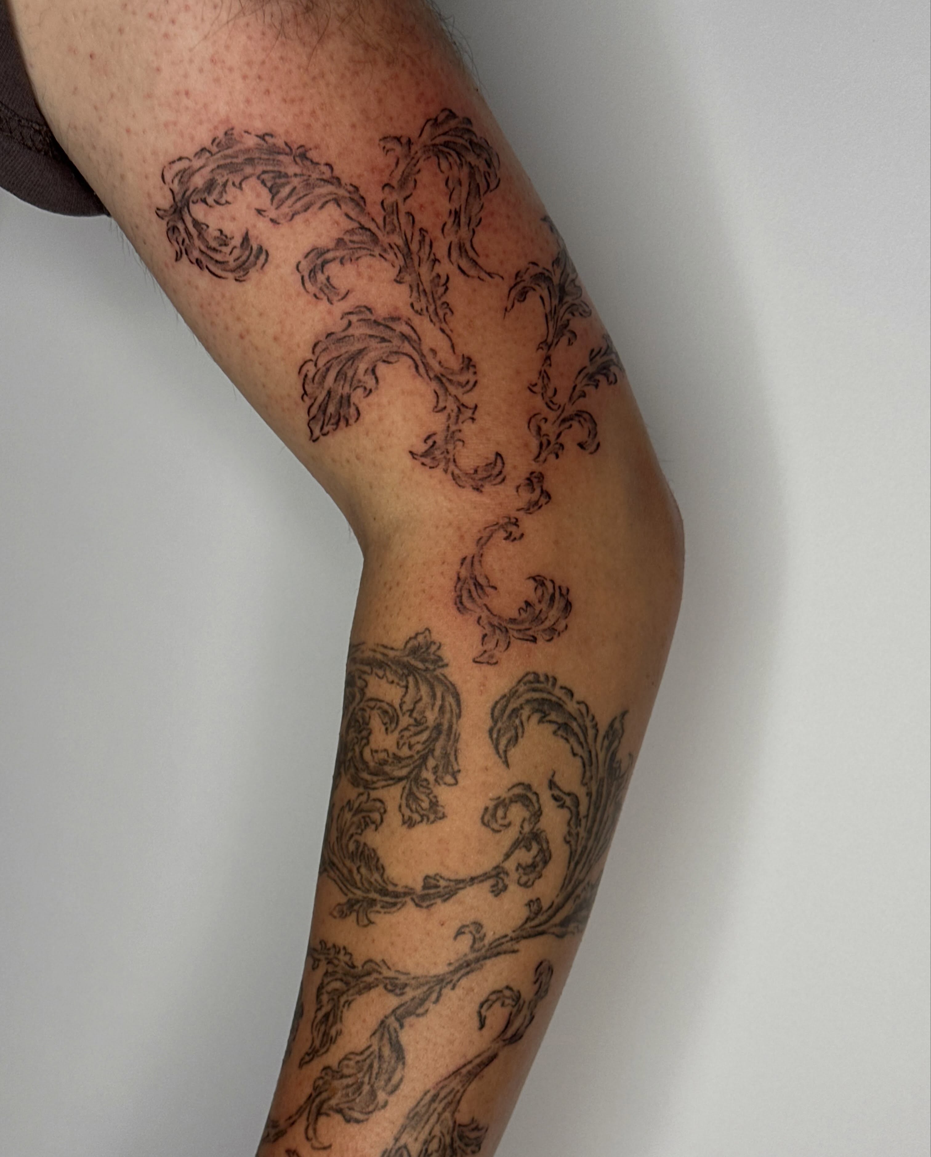 Floral vine ornamental tattoo on the forearm by edie ☆ kansas tattoo artist, Lawrence, Kansas