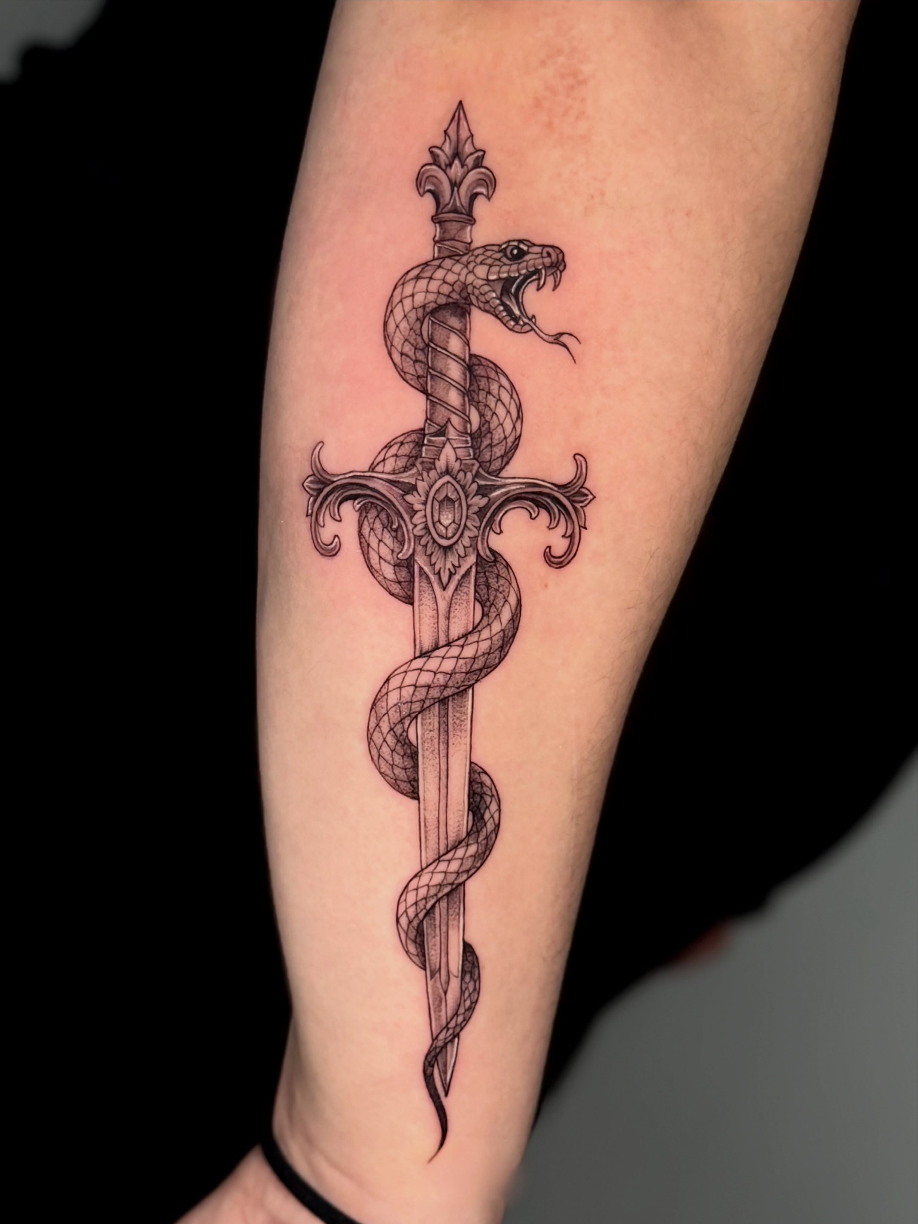 Tattoo by @adrixtatt — black_and_grey, ornamental