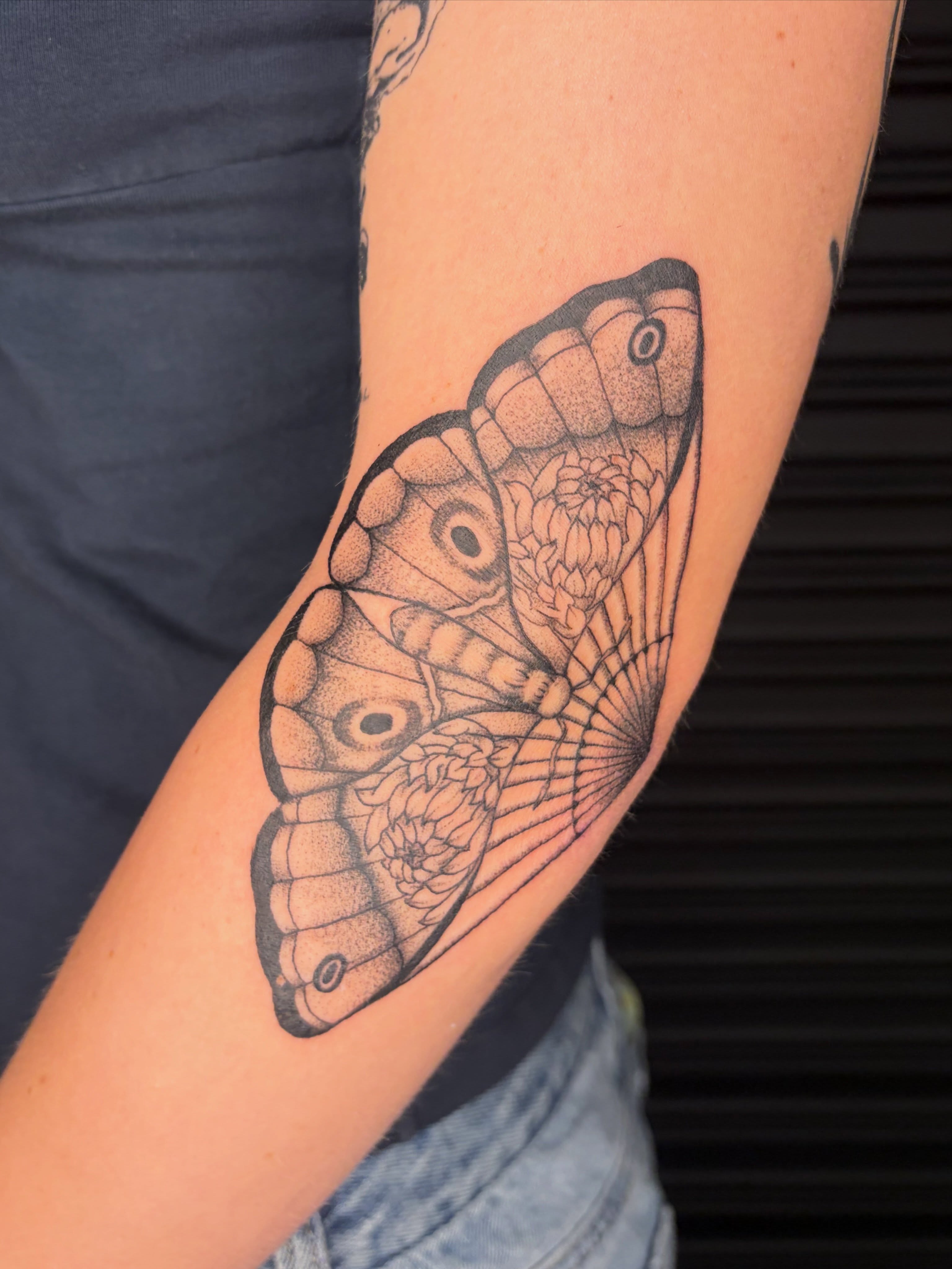 Tattoo by @bobibeanz — dotwork