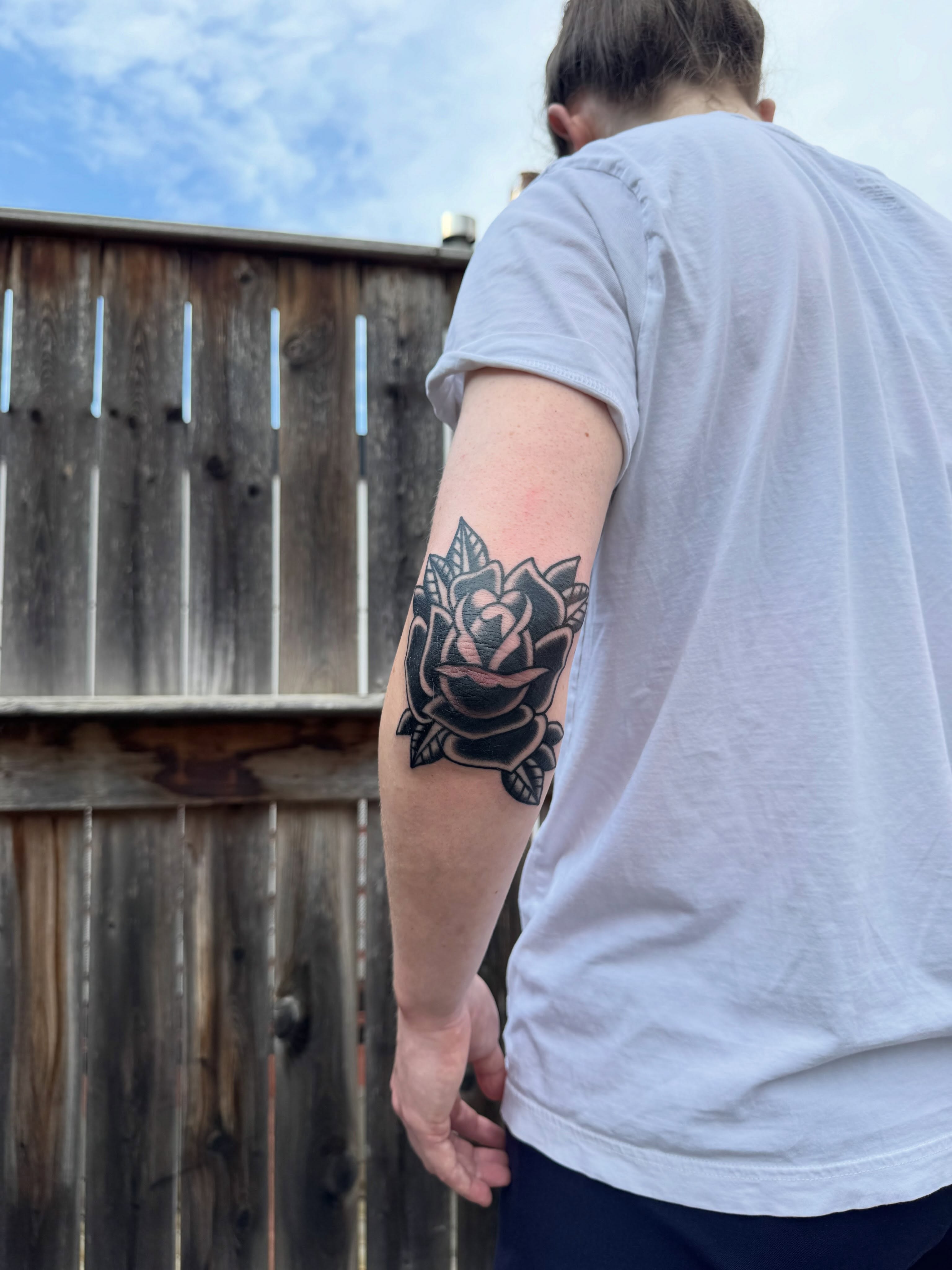 Rose black and grey tattoo on the forearm by Oldschool Tattooer