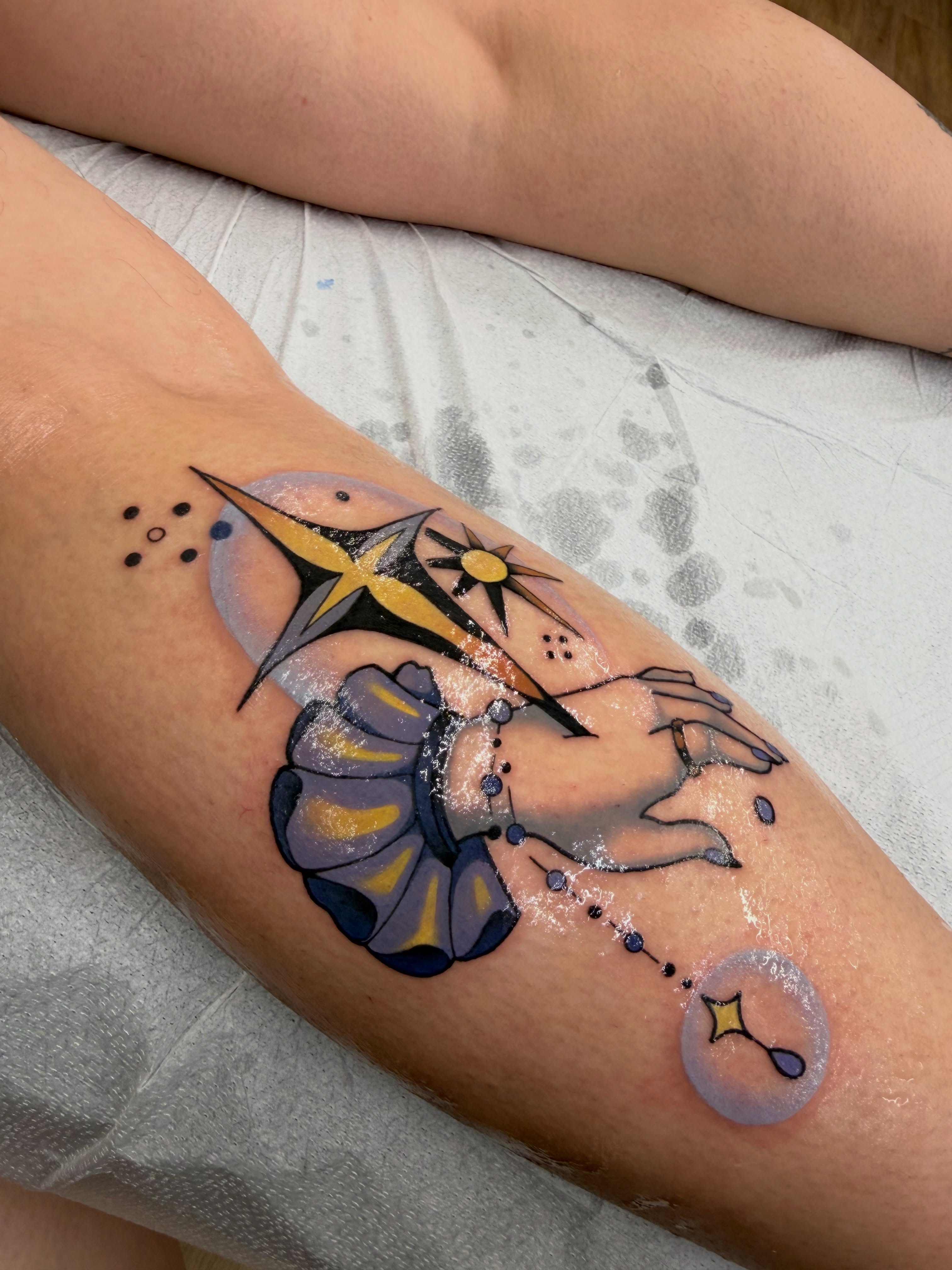 Tattoo by @sierrce — dotwork