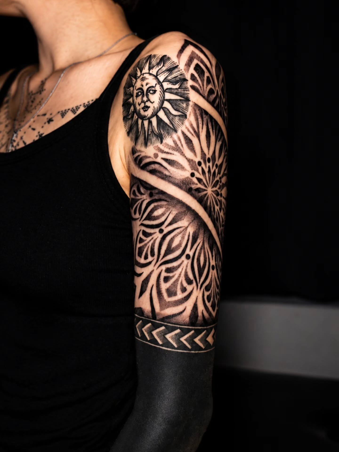 Tattoo by @toa_monti — black_and_grey, geometric