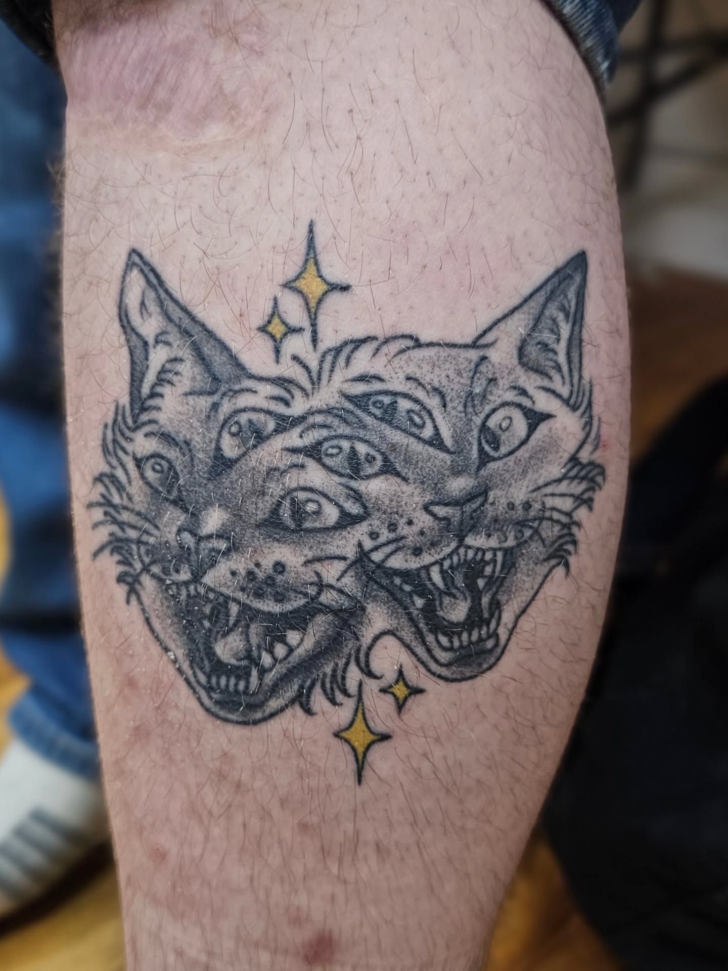 Tattoo by @alexalachutatattoos — black_and_grey