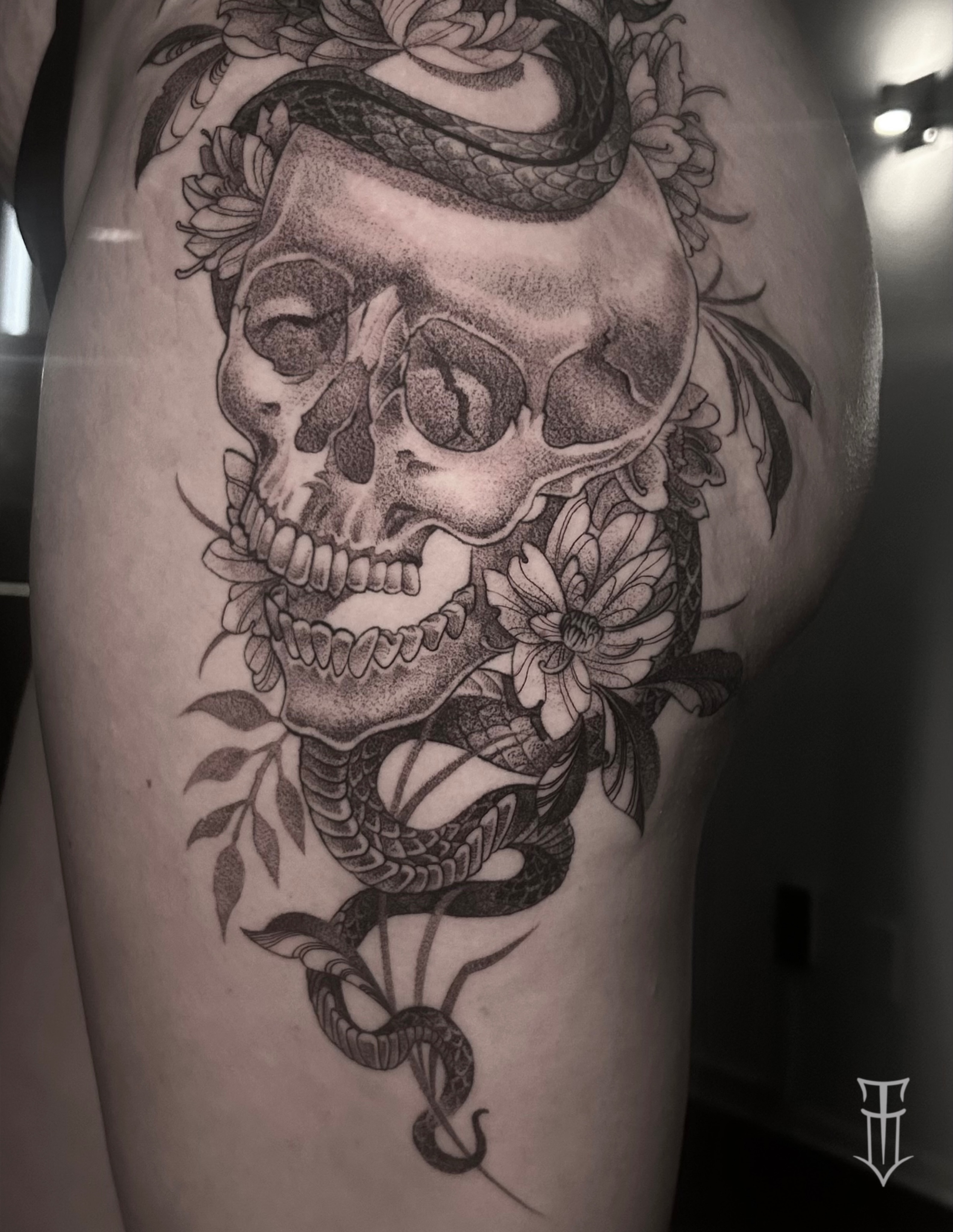 Tattoo by @shadesofpain1992 — dotwork, realism