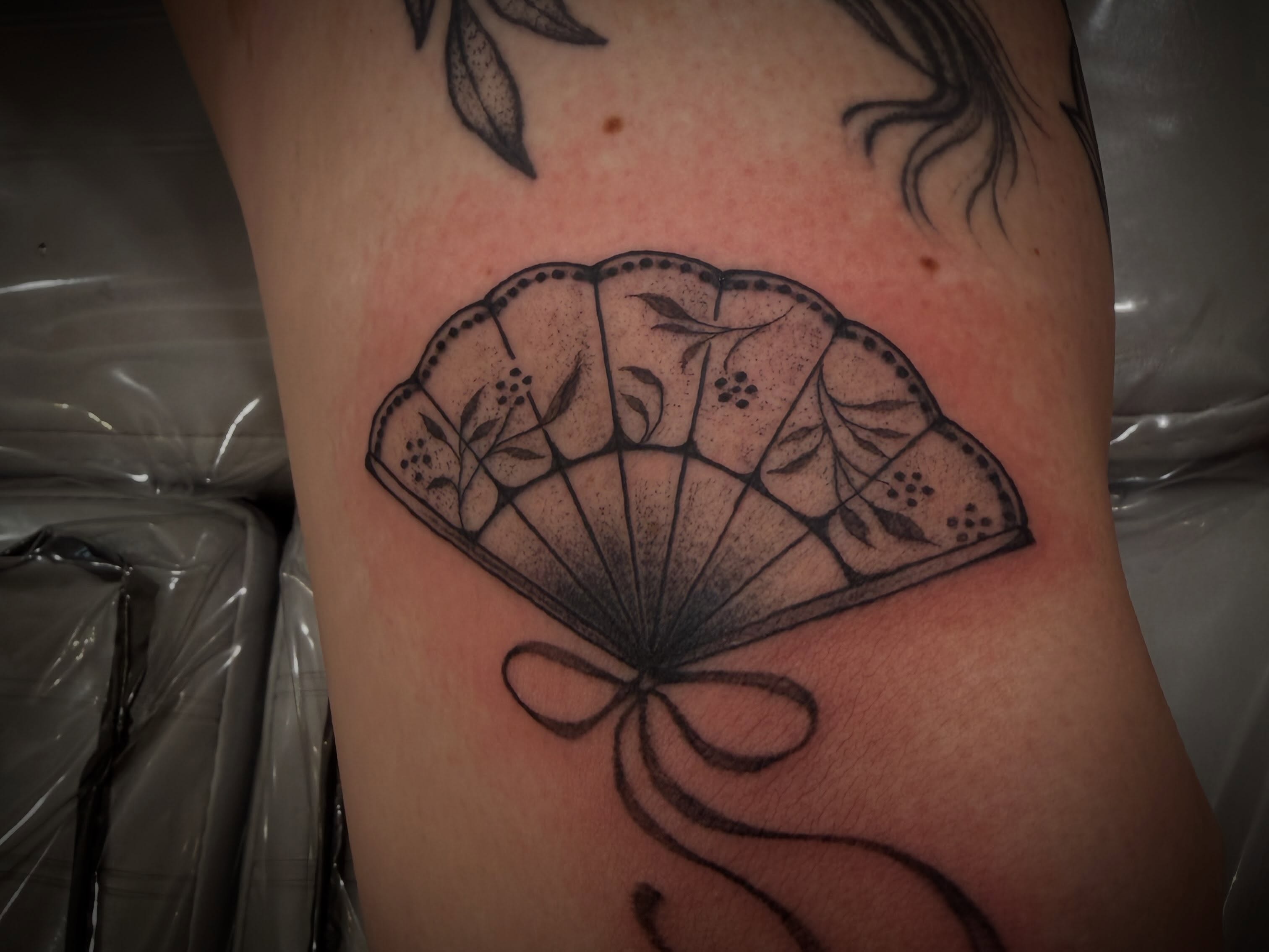 Tattoo by @inkandivvy — black_and_grey