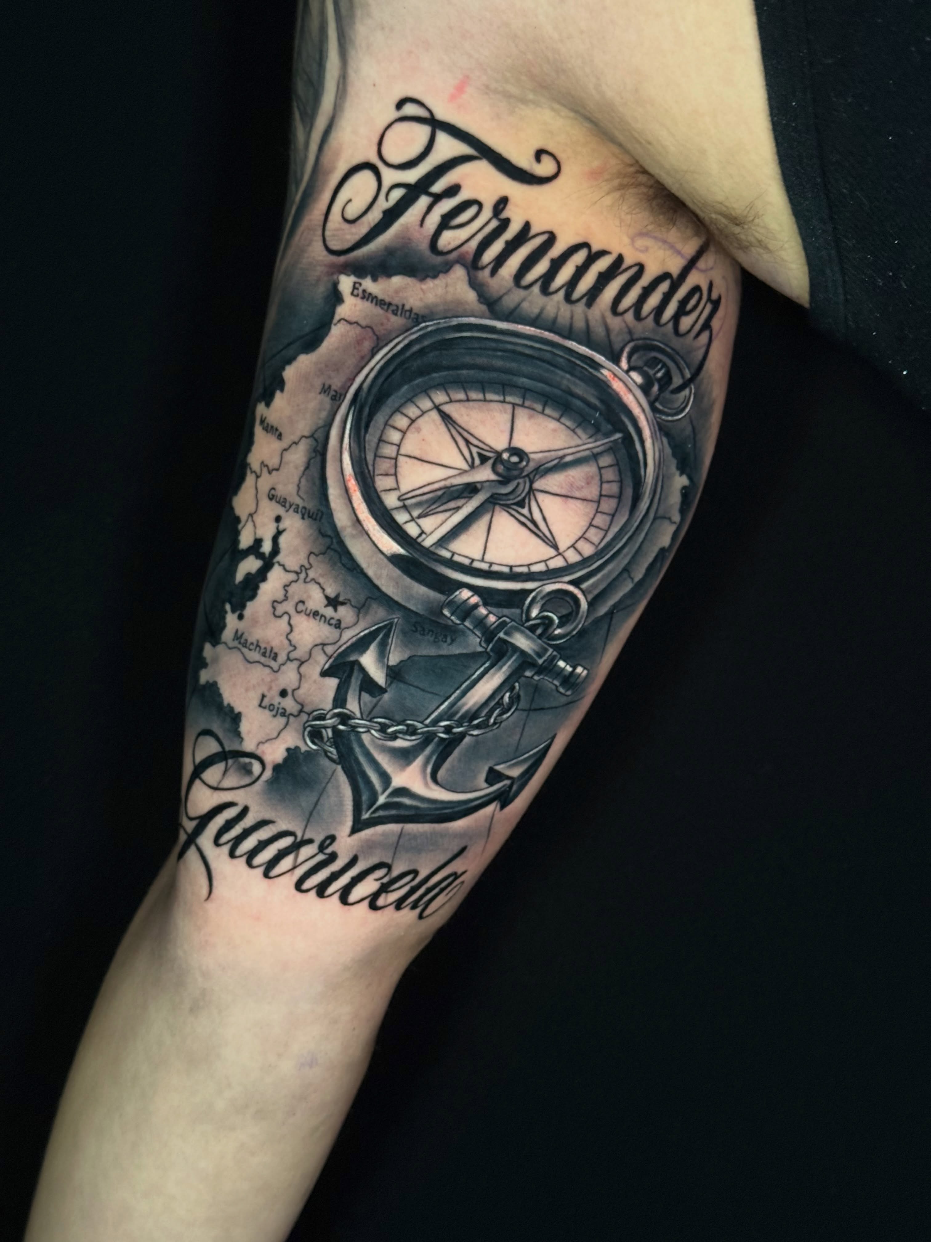 Compass and anchor realism tattoo on the forearm by Arthur Volper