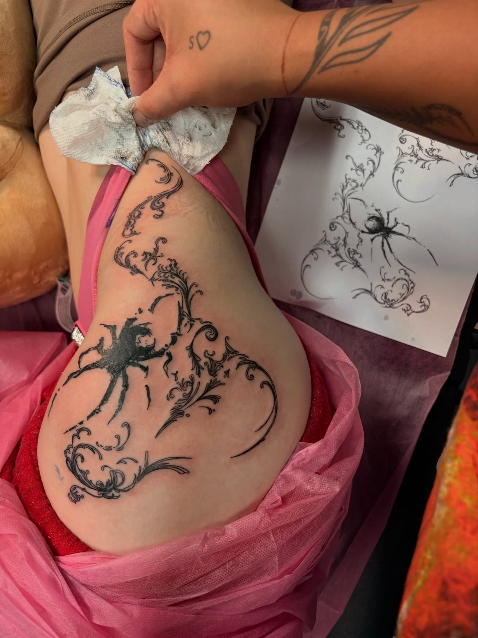Spider and floral ornamental tattoo on the thigh by tati 🇬🇺🇵🇭