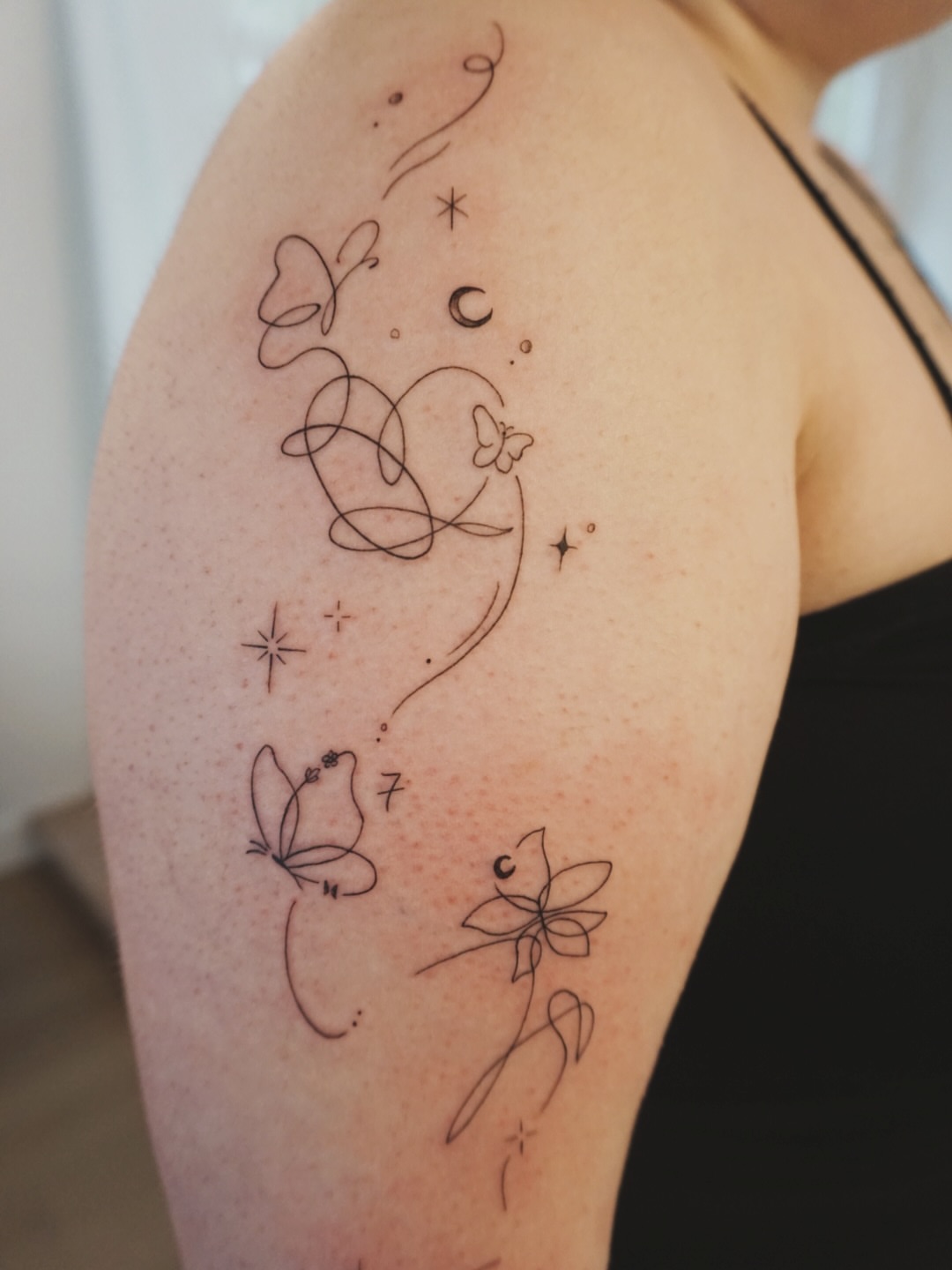 Tattoo by @yuri_tattooer — fine_line, minimalist