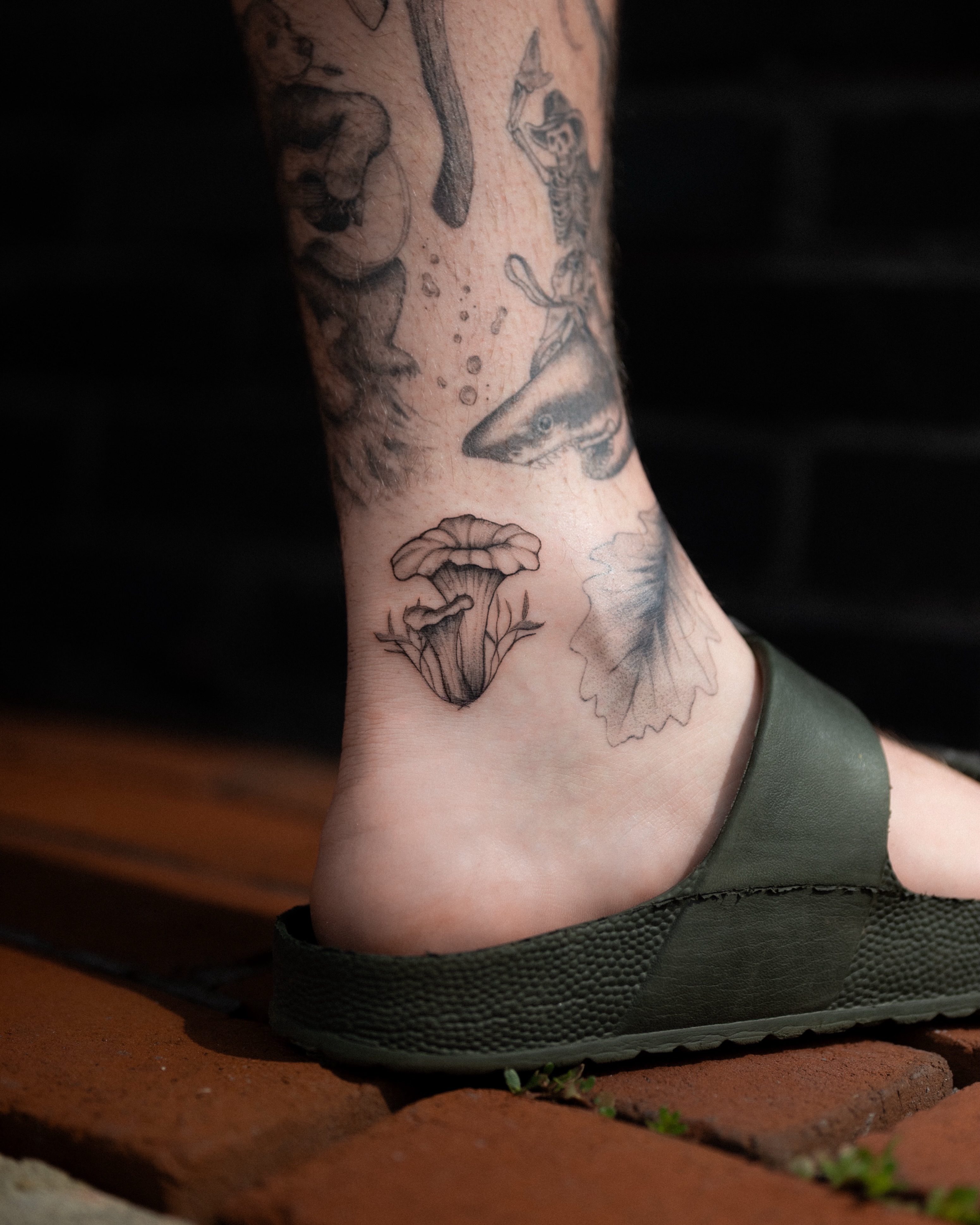 Mushroom black and grey tattoo on the foot by Ash - Fineline Tattoo Apprentice