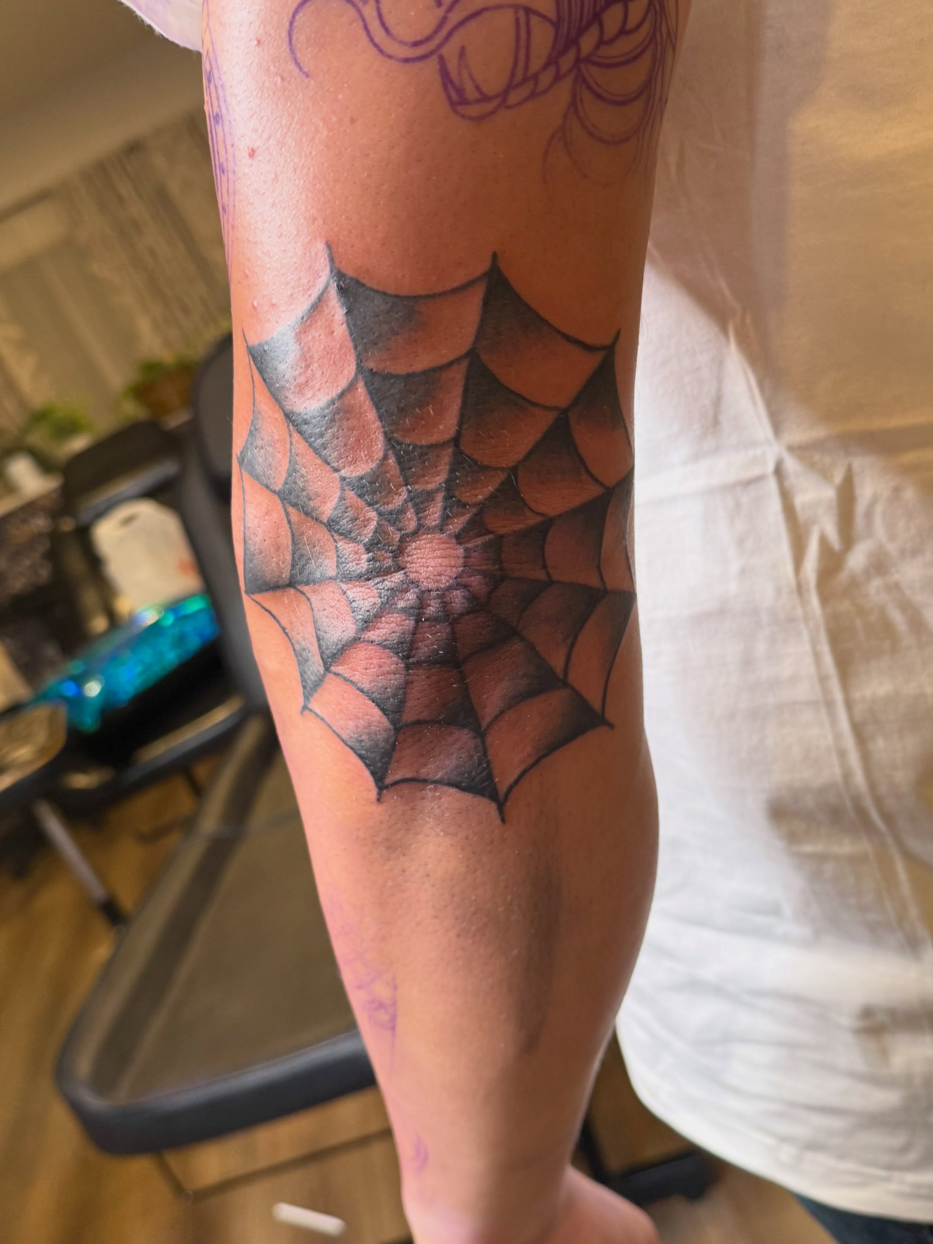 Tattoo by @_krystalwithak_ — geometric