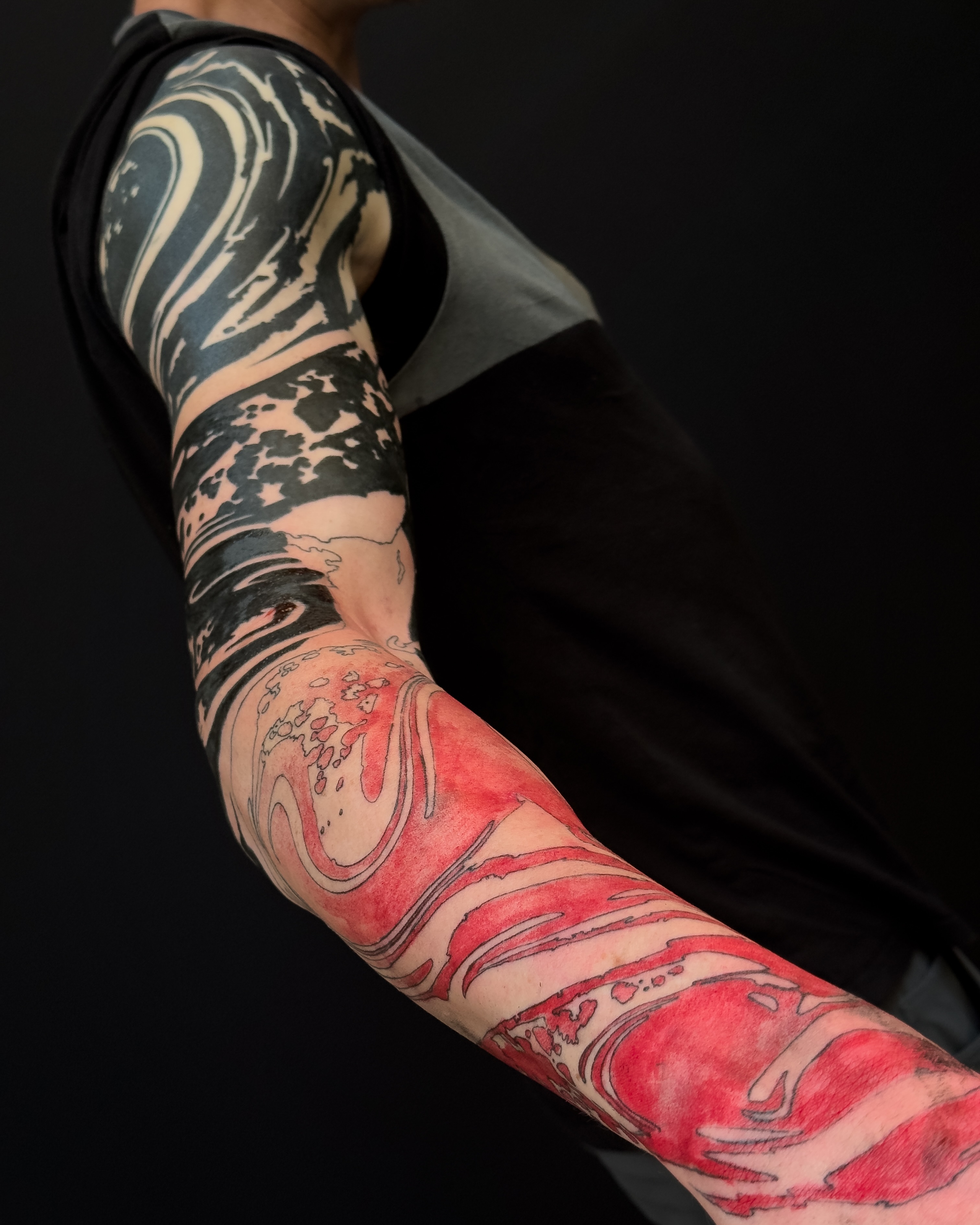 Waves japanese irezumi tattoo on the forearm by Josaline Green