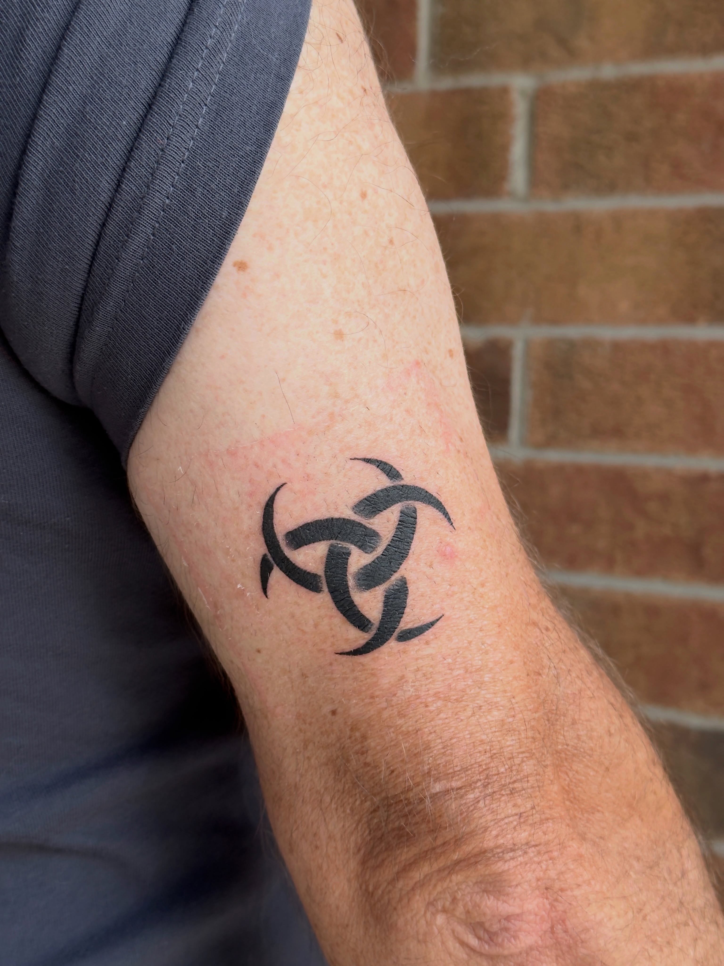 Tattoo by @apri1fish — geometric