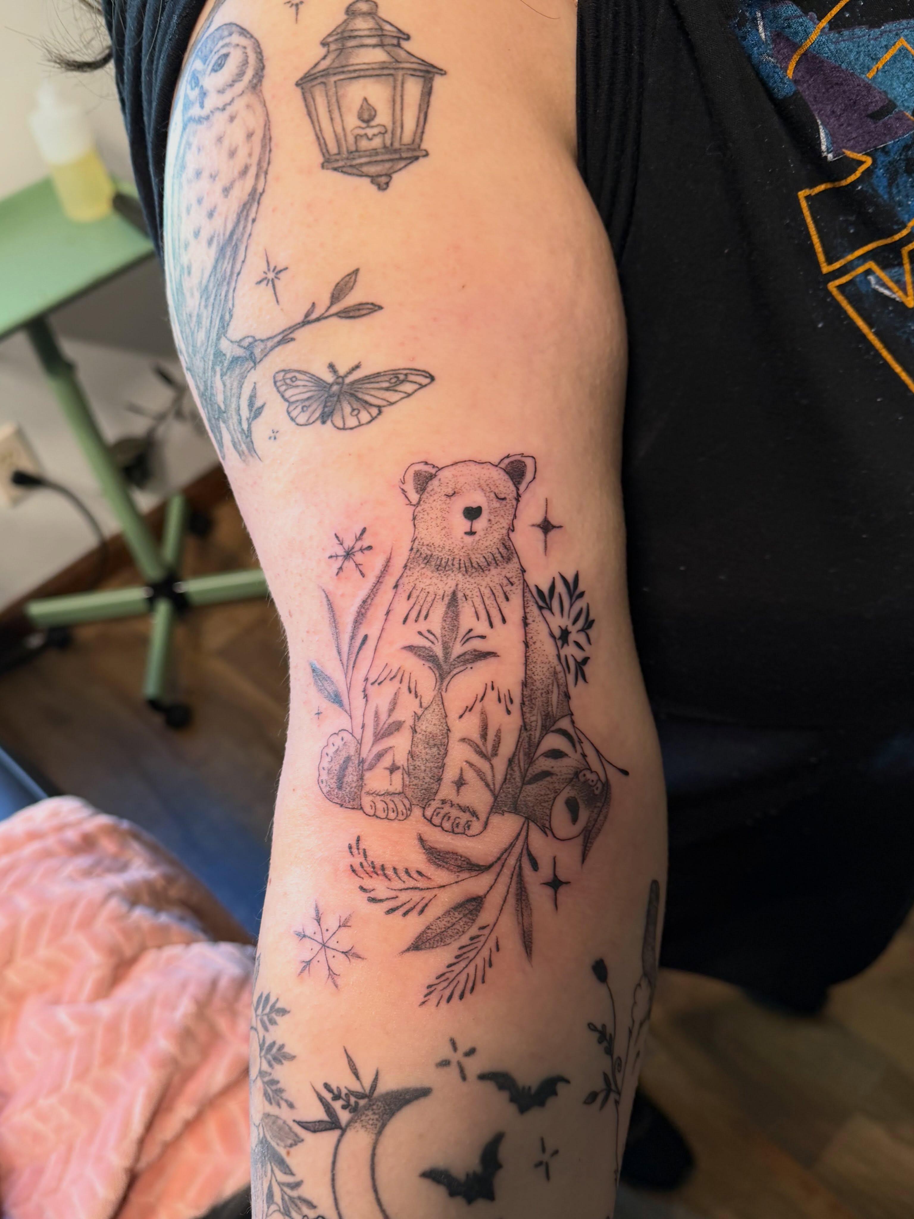 Tattoo by @rohrerink — dotwork