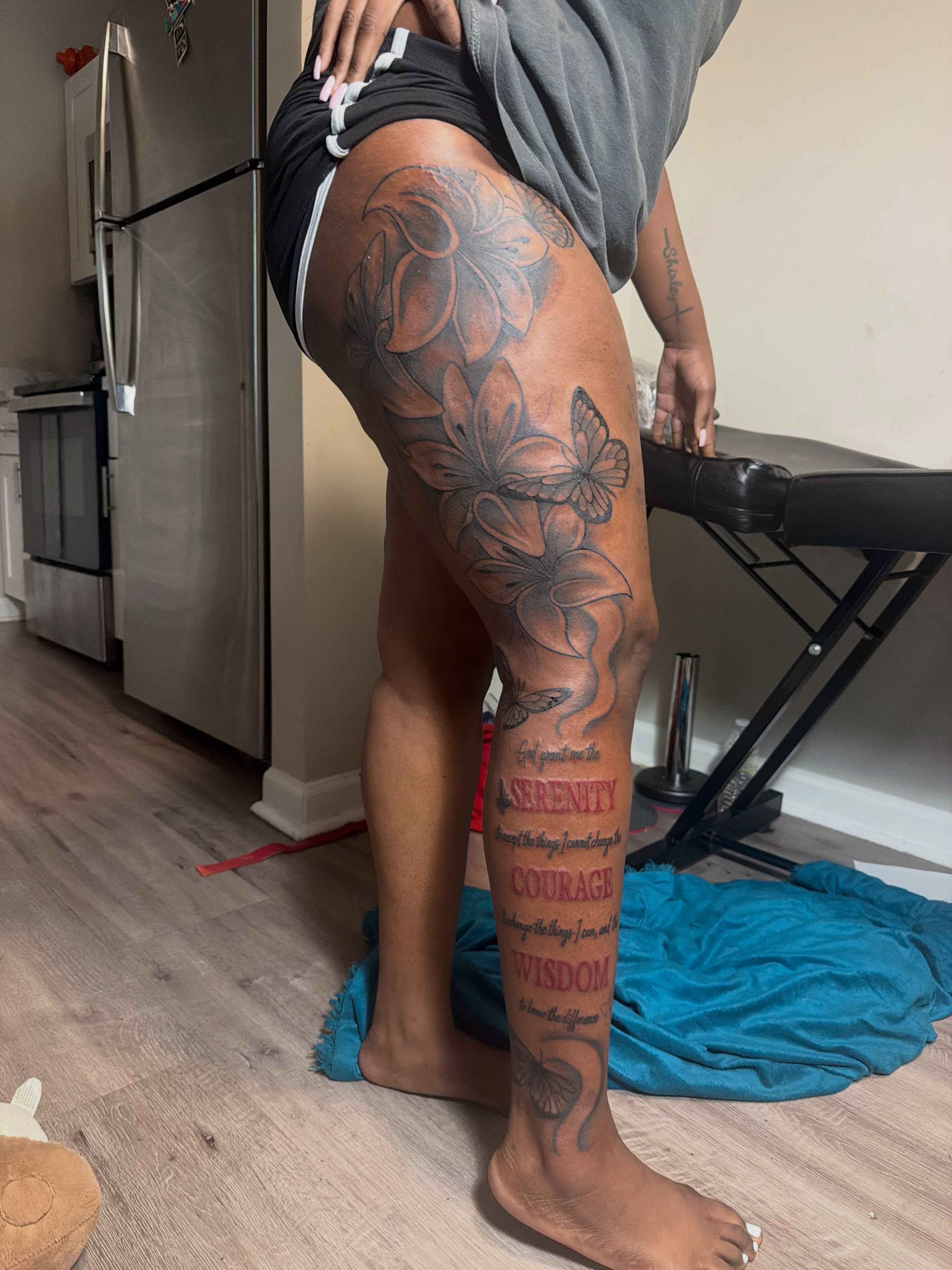 Tattoo by @nylainkedyou — black_and_grey