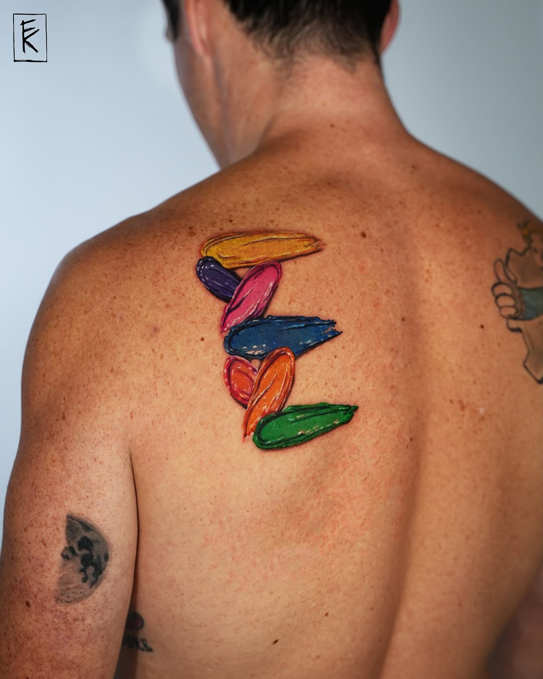 Brush strokes dotwork tattoo on the back by elizaveta