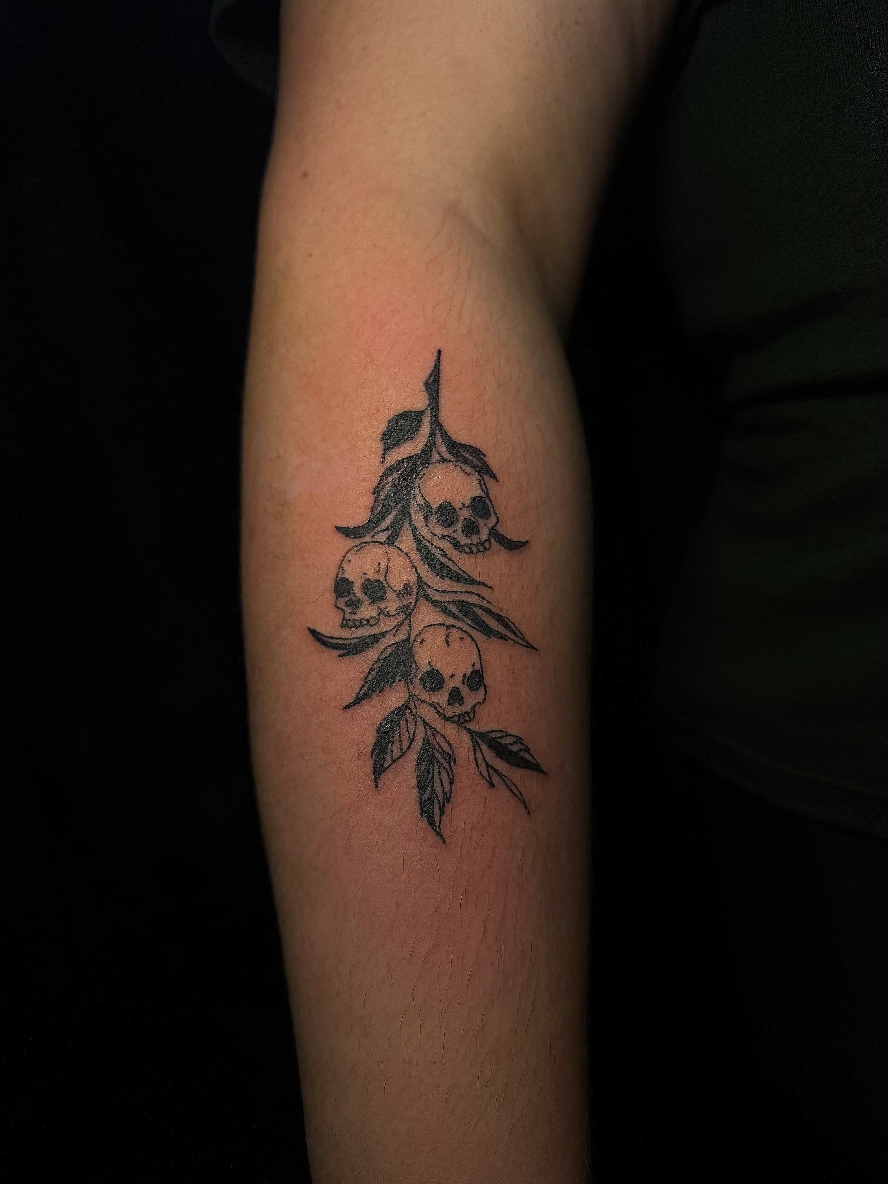 Tattoo by @storylines.tattoos — black_and_grey