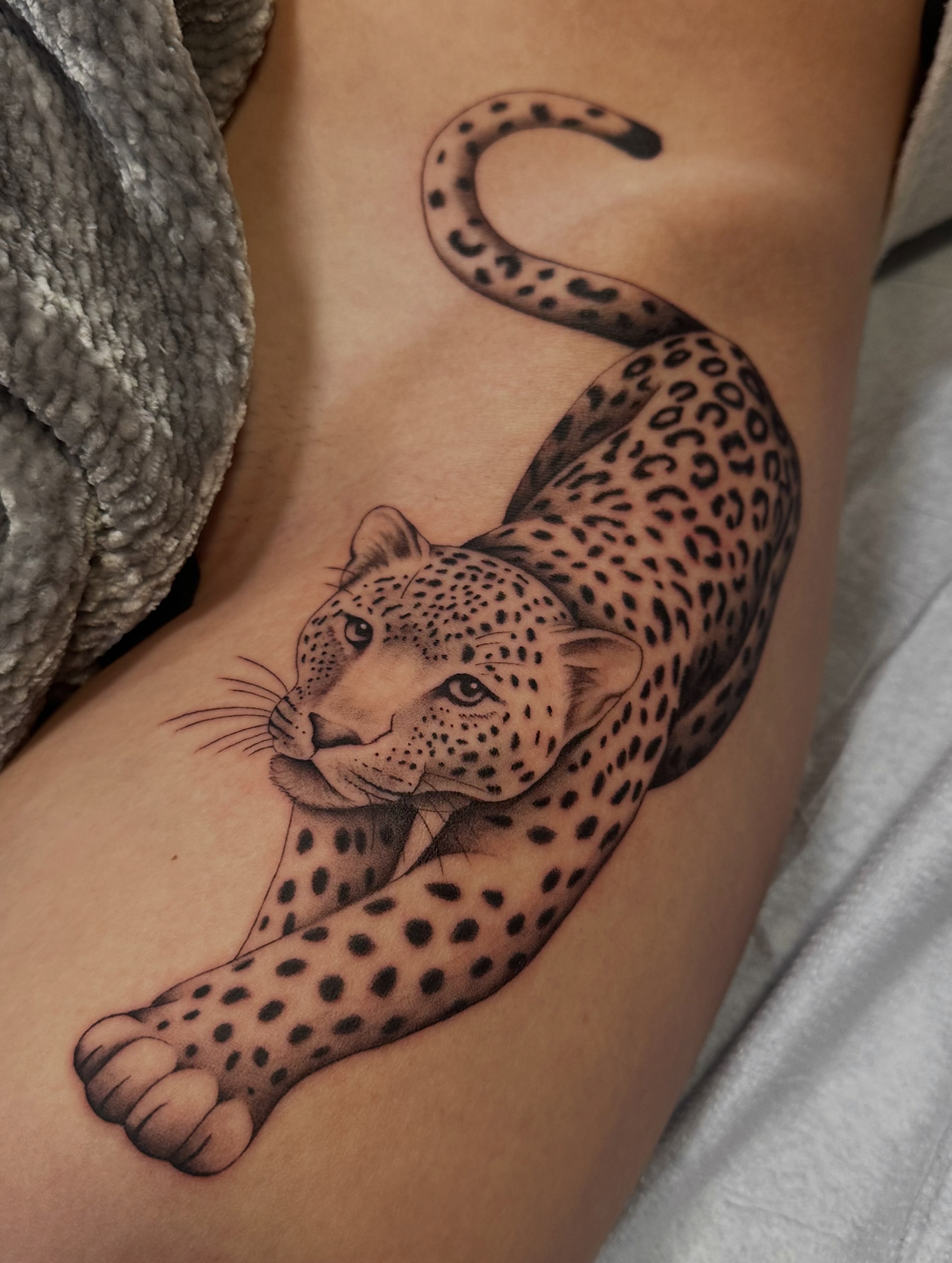 Tattoo by @queenetattoos — realism