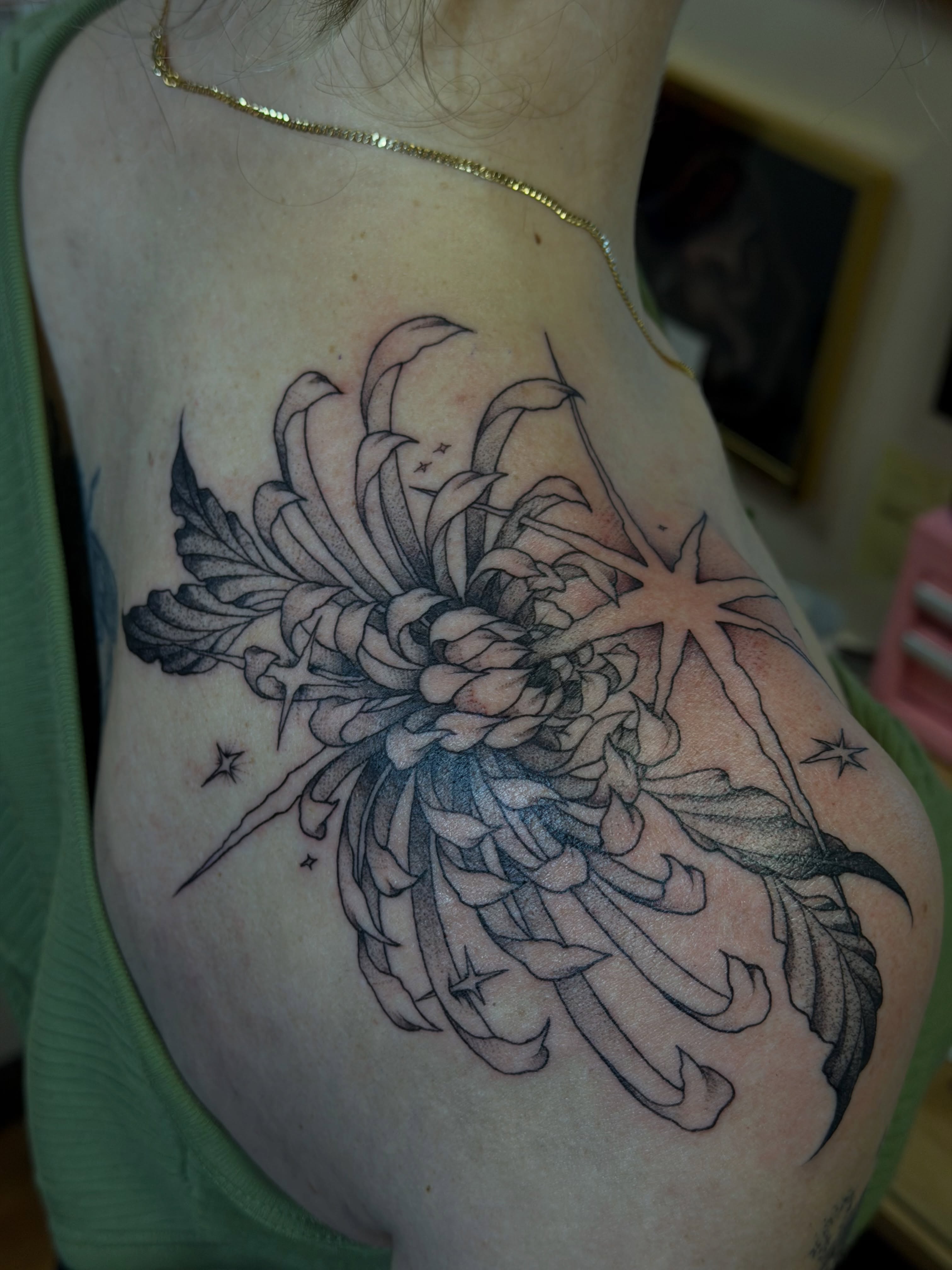 Chrysanthemum black and grey tattoo by Gianna Calisi