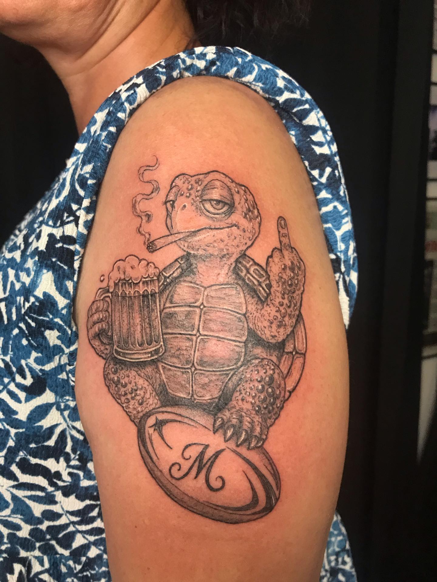 Turtle realism tattoo on the shoulder by Moss Quito Tattoo