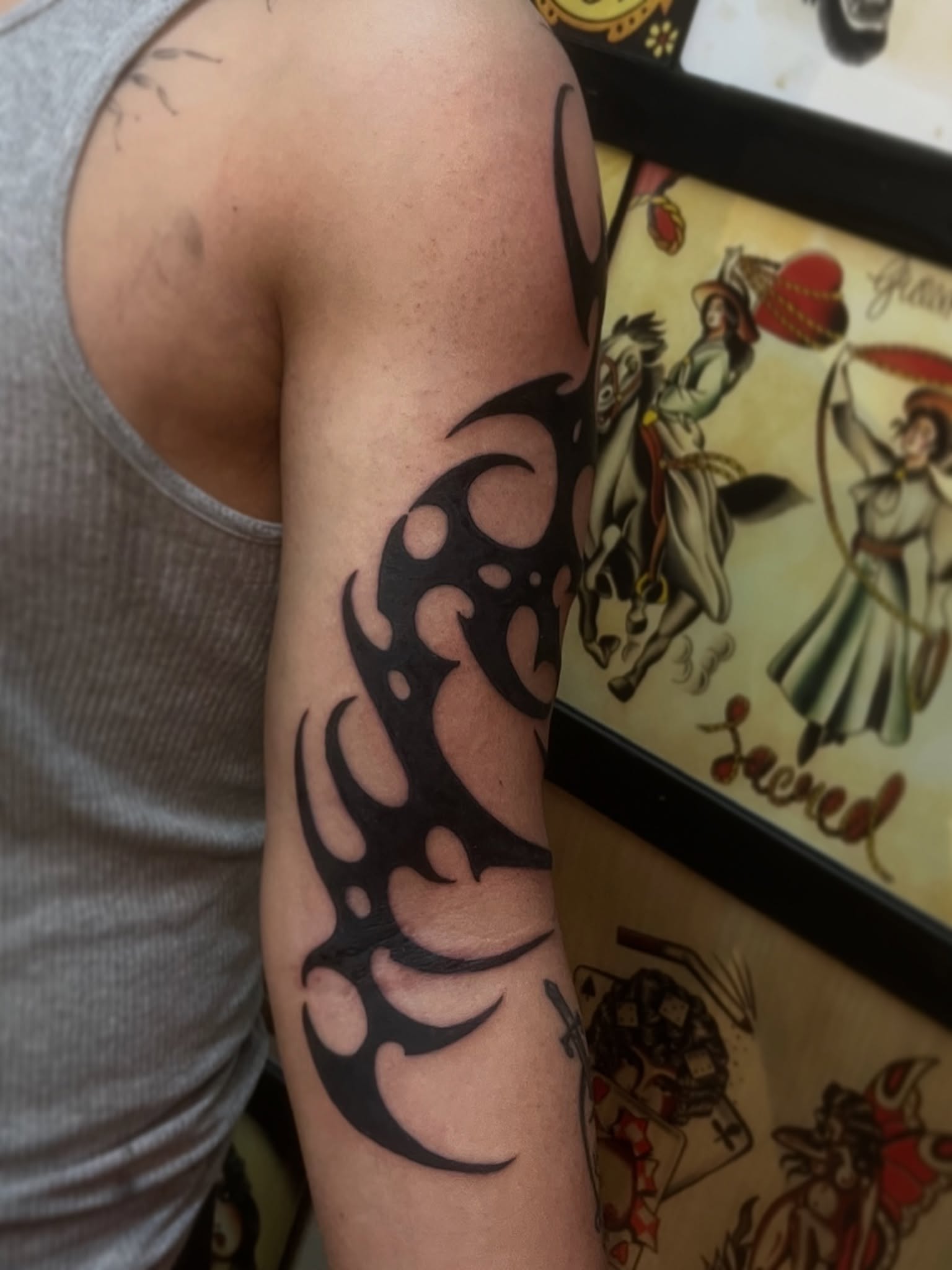 Tribal design tribal tattoo on the forearm by Andrew Snowden