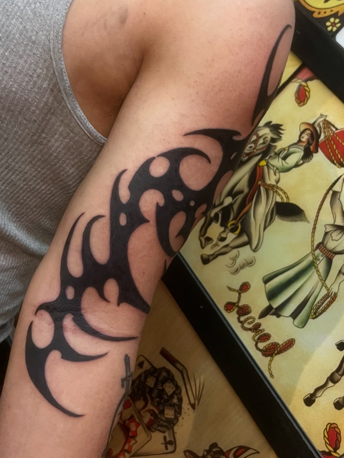 Tribal design tribal tattoo on the forearm by Andrew Snowden
