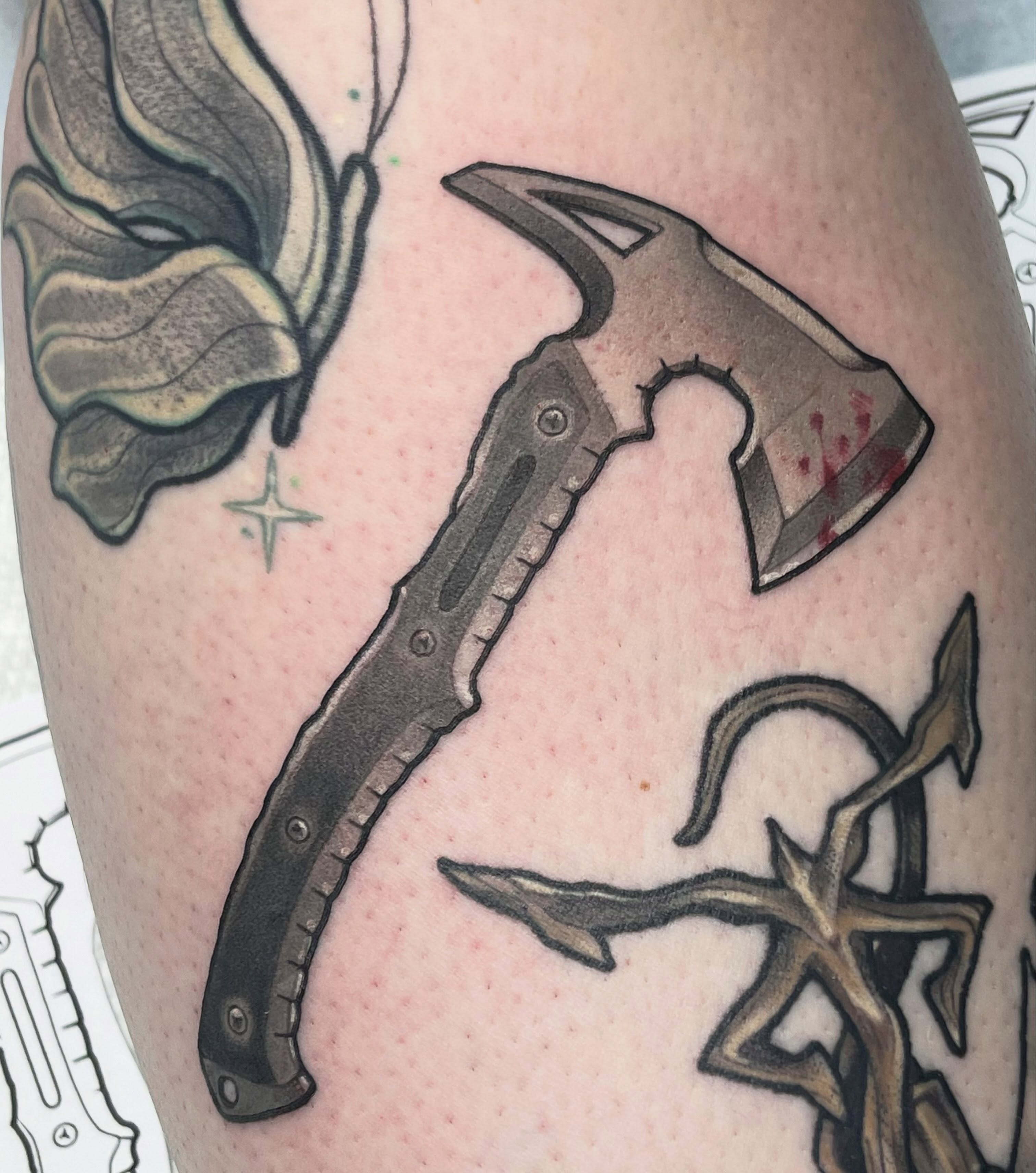 Tattoo by @nervatattoo — black_and_grey, geometric
