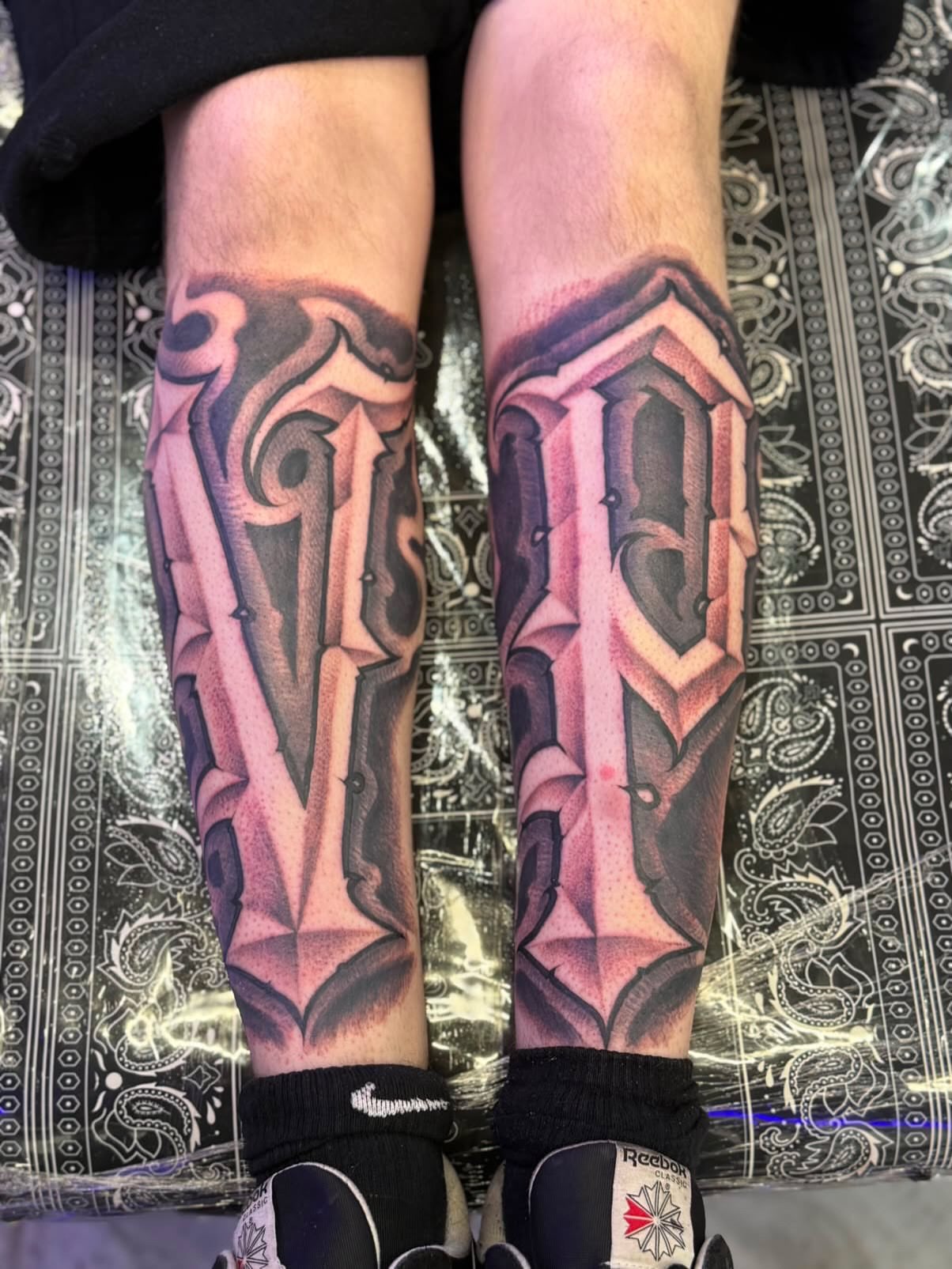 Geometric armor geometric tattoo on the forearm by @nickysix86