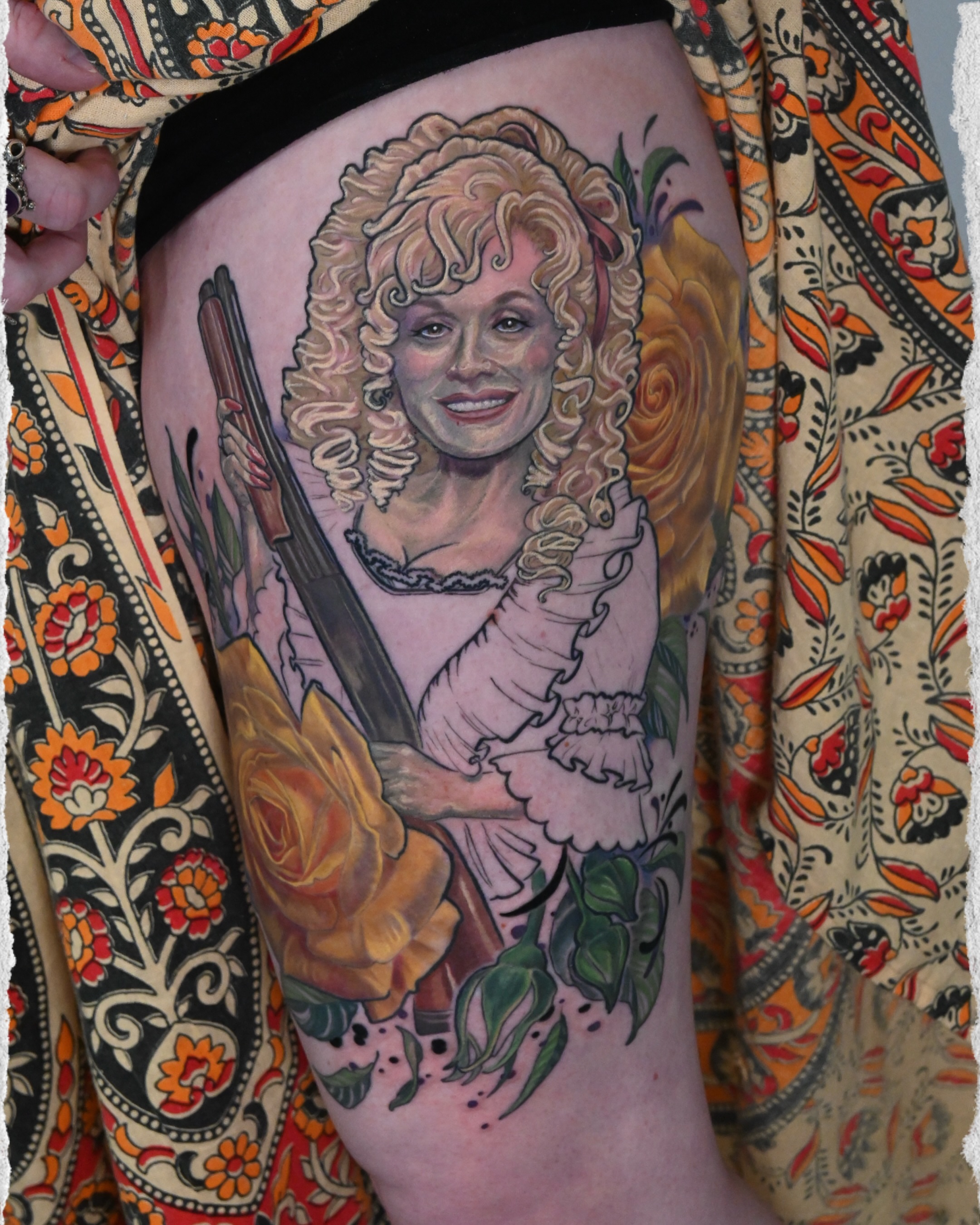 Dolly Parton American traditional tattoo on the thigh by Meg Mayhem ๐จ Sarenity Tattoo