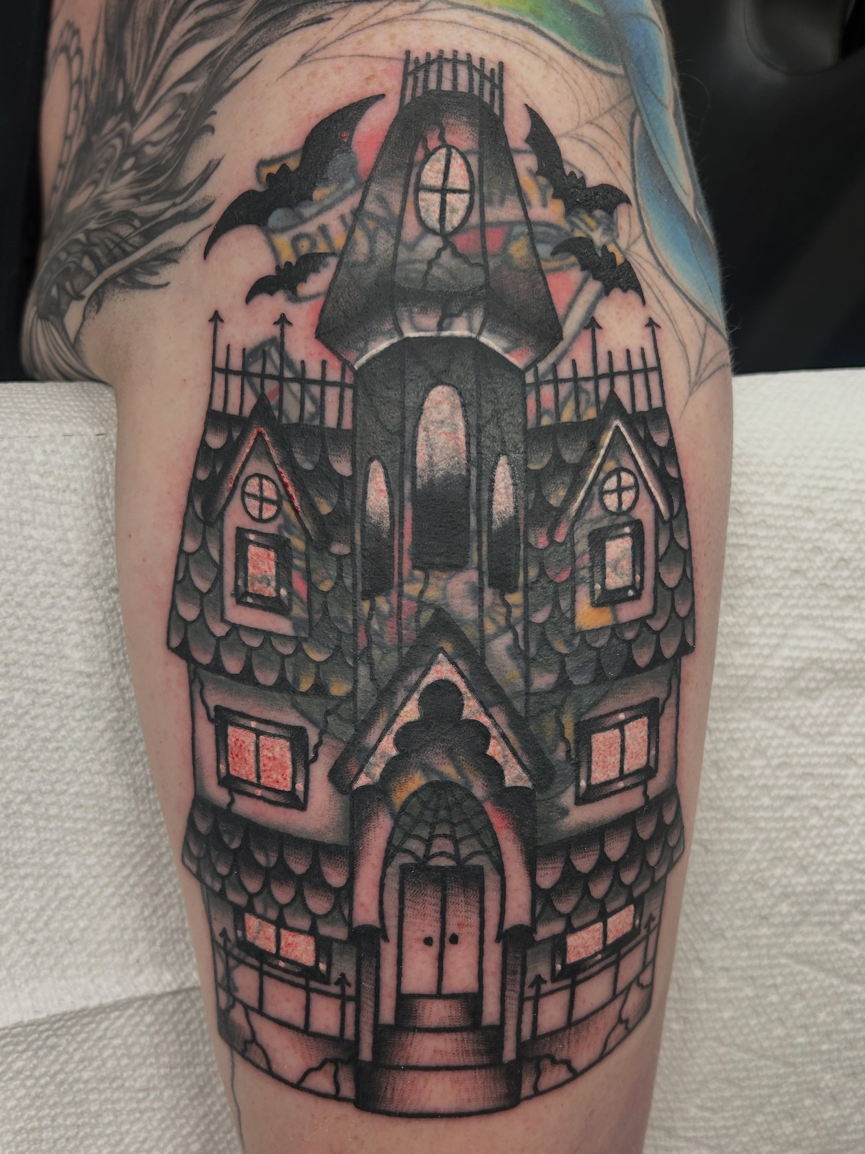 Haunted house American traditional tattoo on the forearm by ๐๐ข๐ฉ๐๐ซ๐ฆ๐ข ๐๐ฌ๐ซ๐ก๐๐ถ๐ฆ
โจ