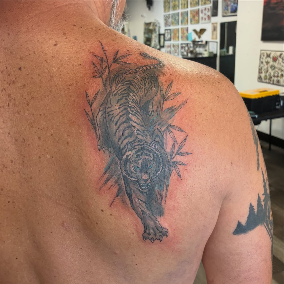 Tiger realism tattoo on the shoulder by Hit & Run Tattoo, Dayton, Ohio