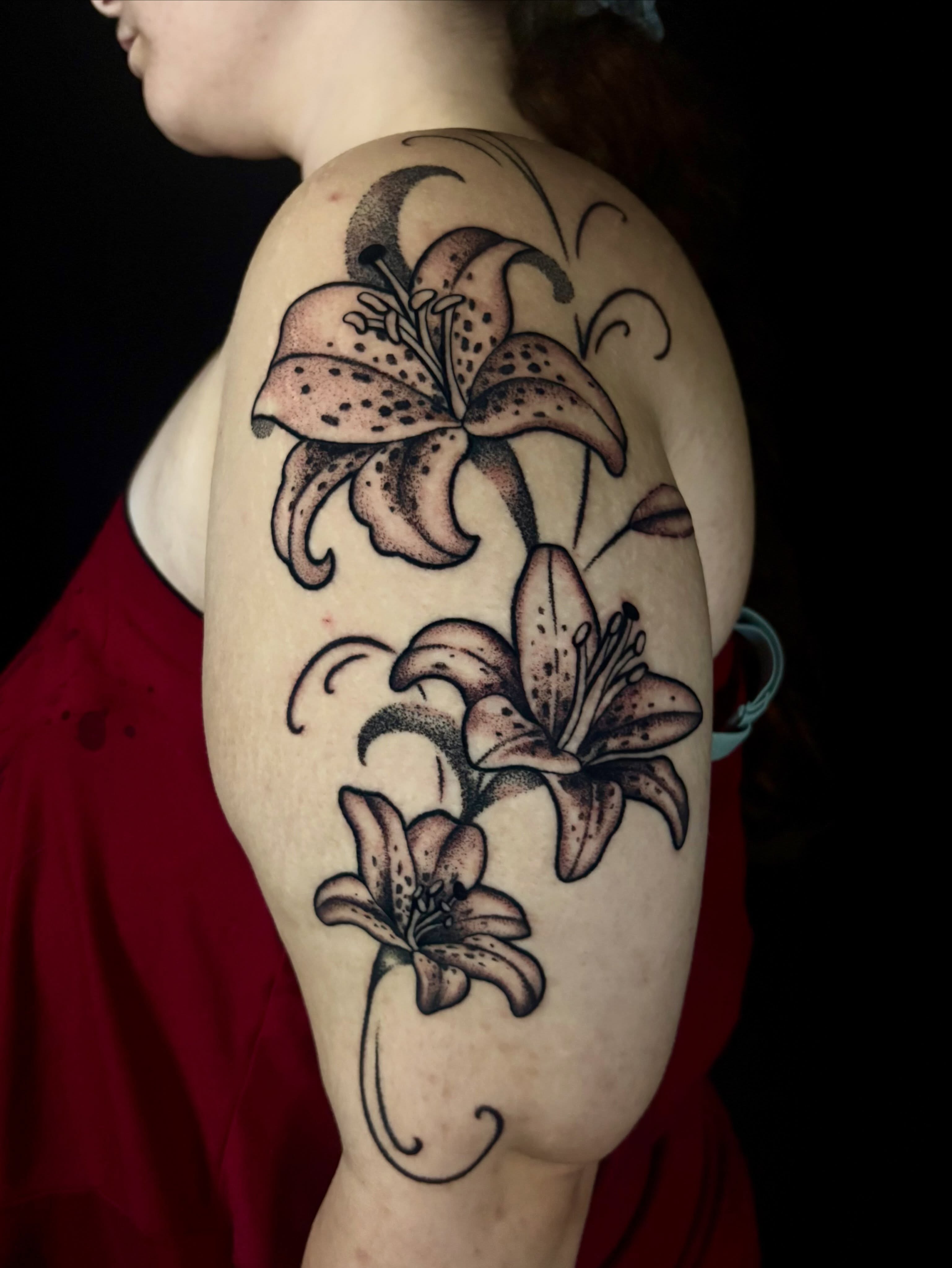 Tattoo by @ugghhhkylie β black_and_grey