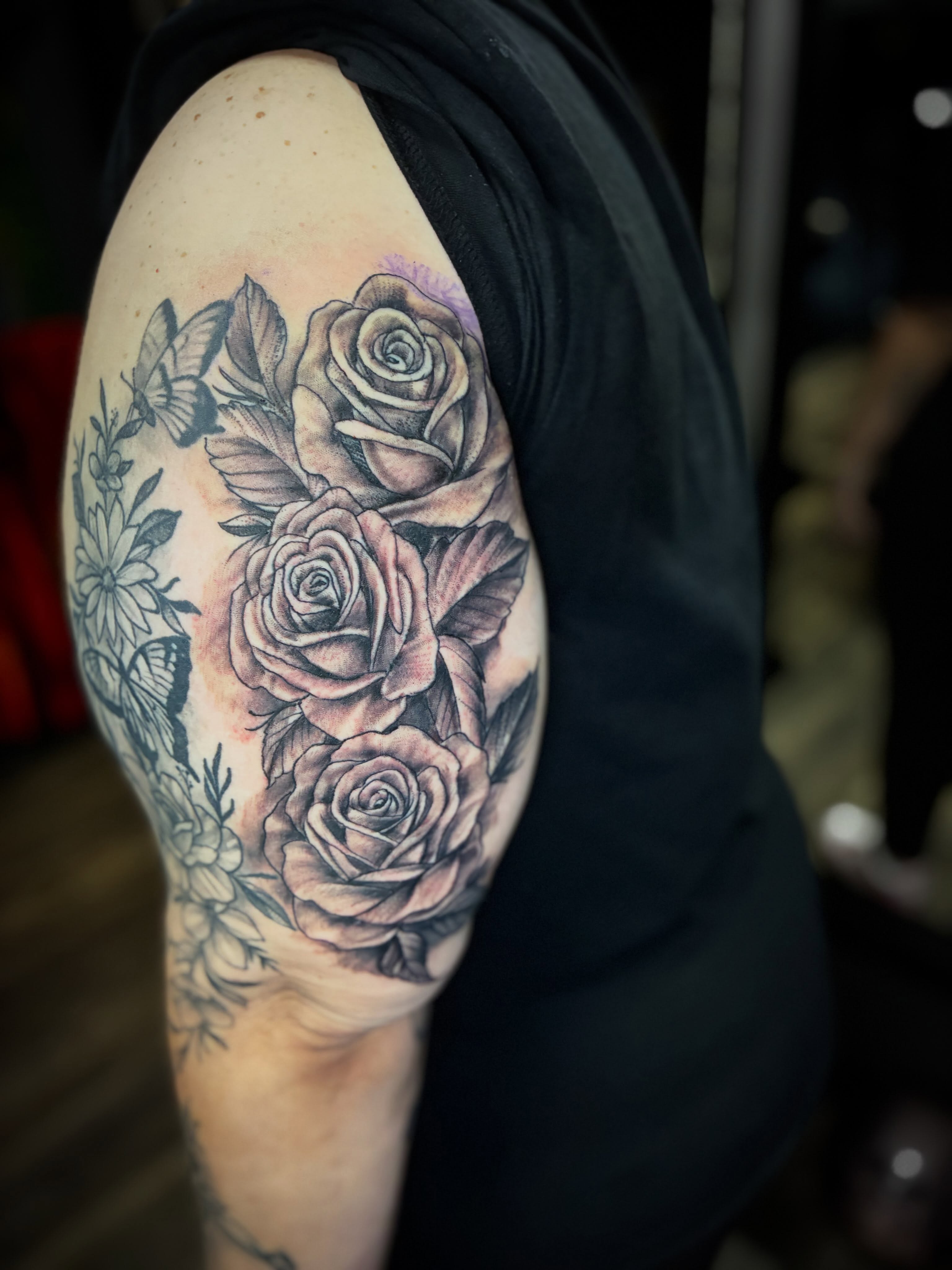 Tattoo by @kilinkstr14 — black_and_grey