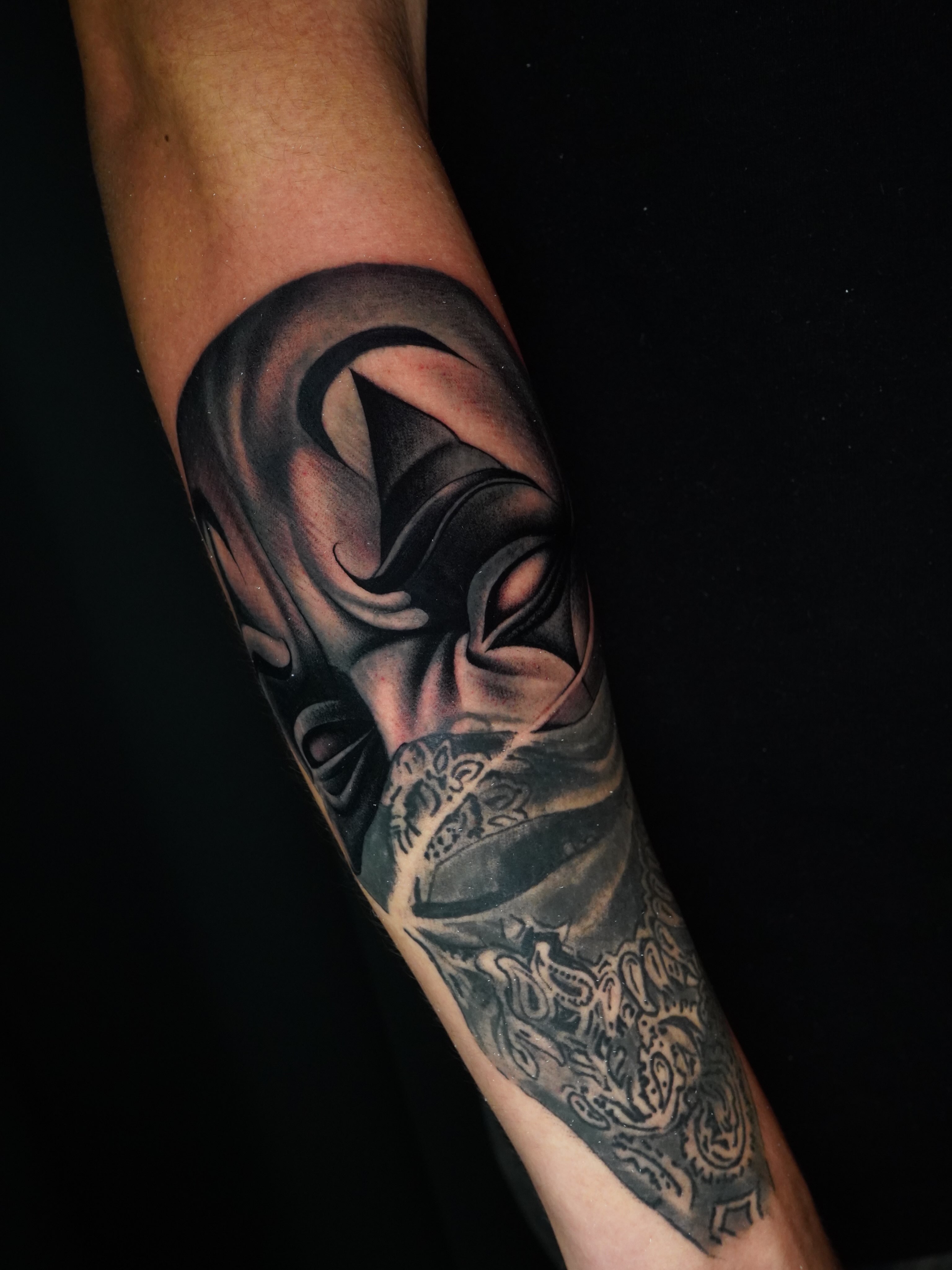 Abstract shape realism tattoo on the forearm by orlando