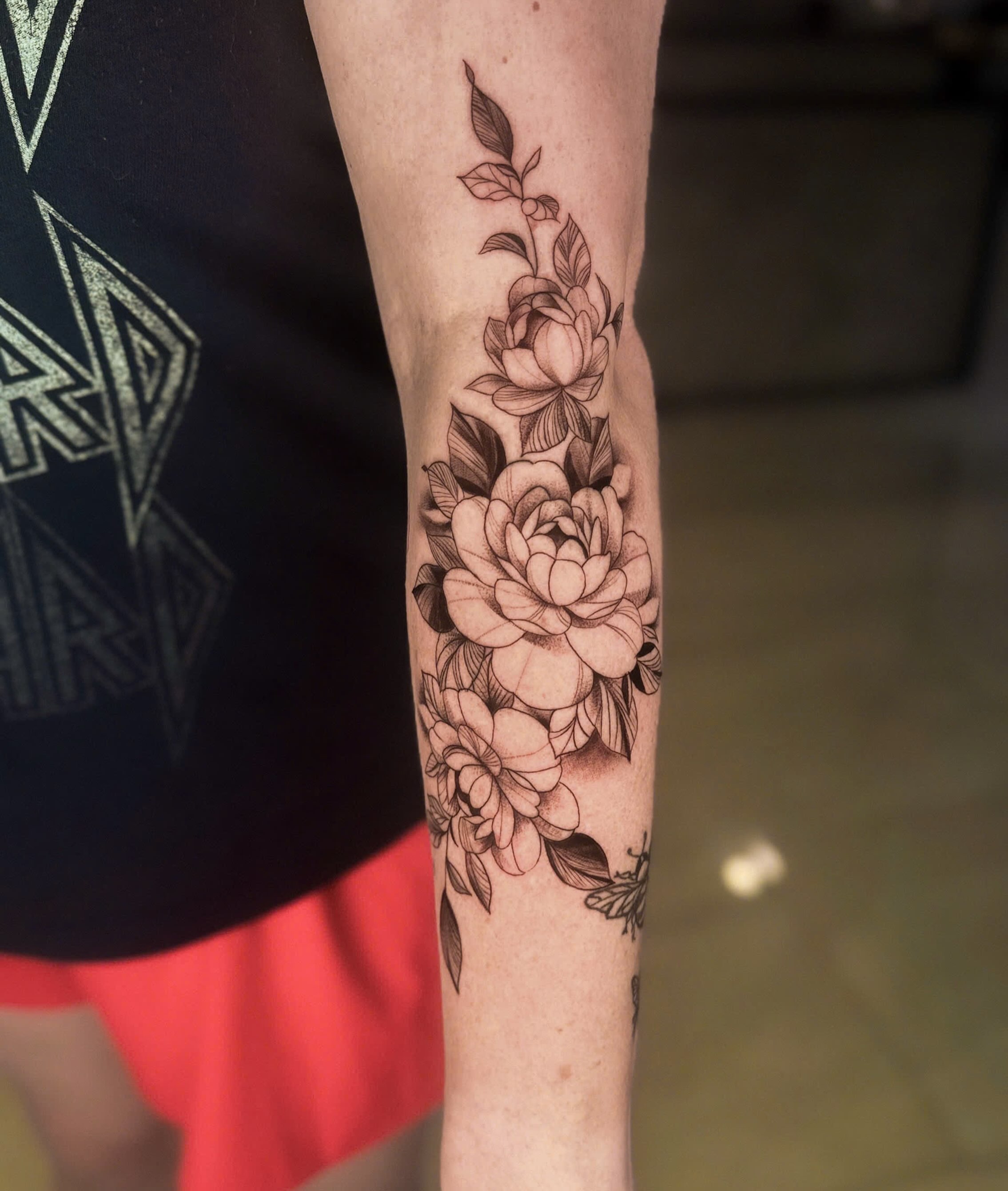 Tattoo by @thea_inklab — black_and_grey