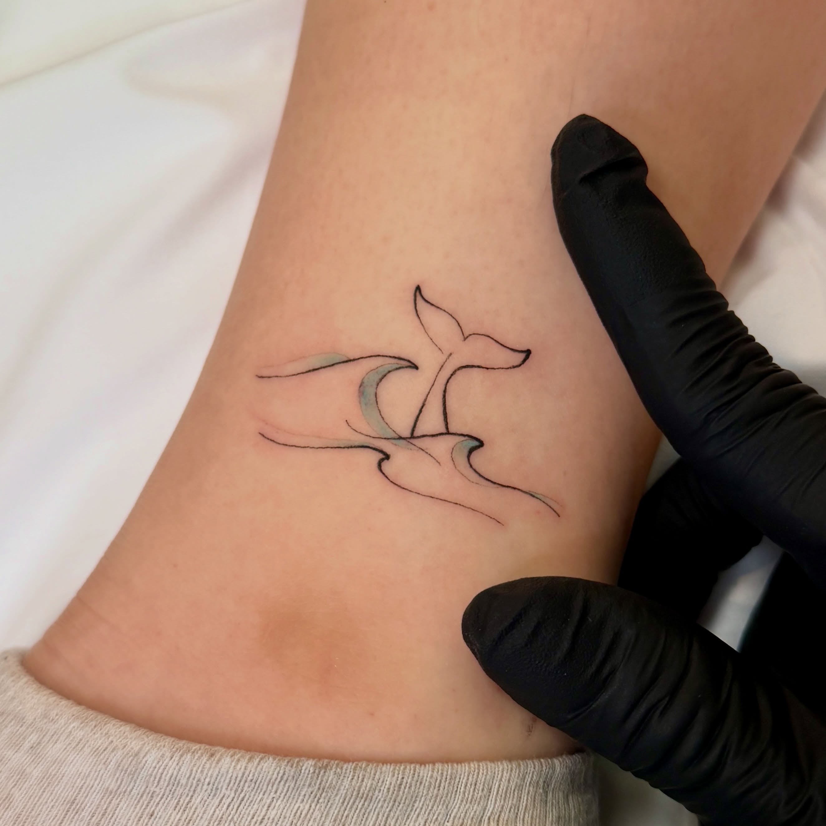 Tattoo by @maru_ttttt — fine_line