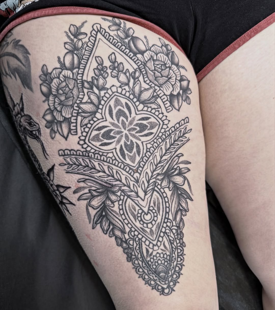 Tattoo by @ohtanyagee — black_and_grey