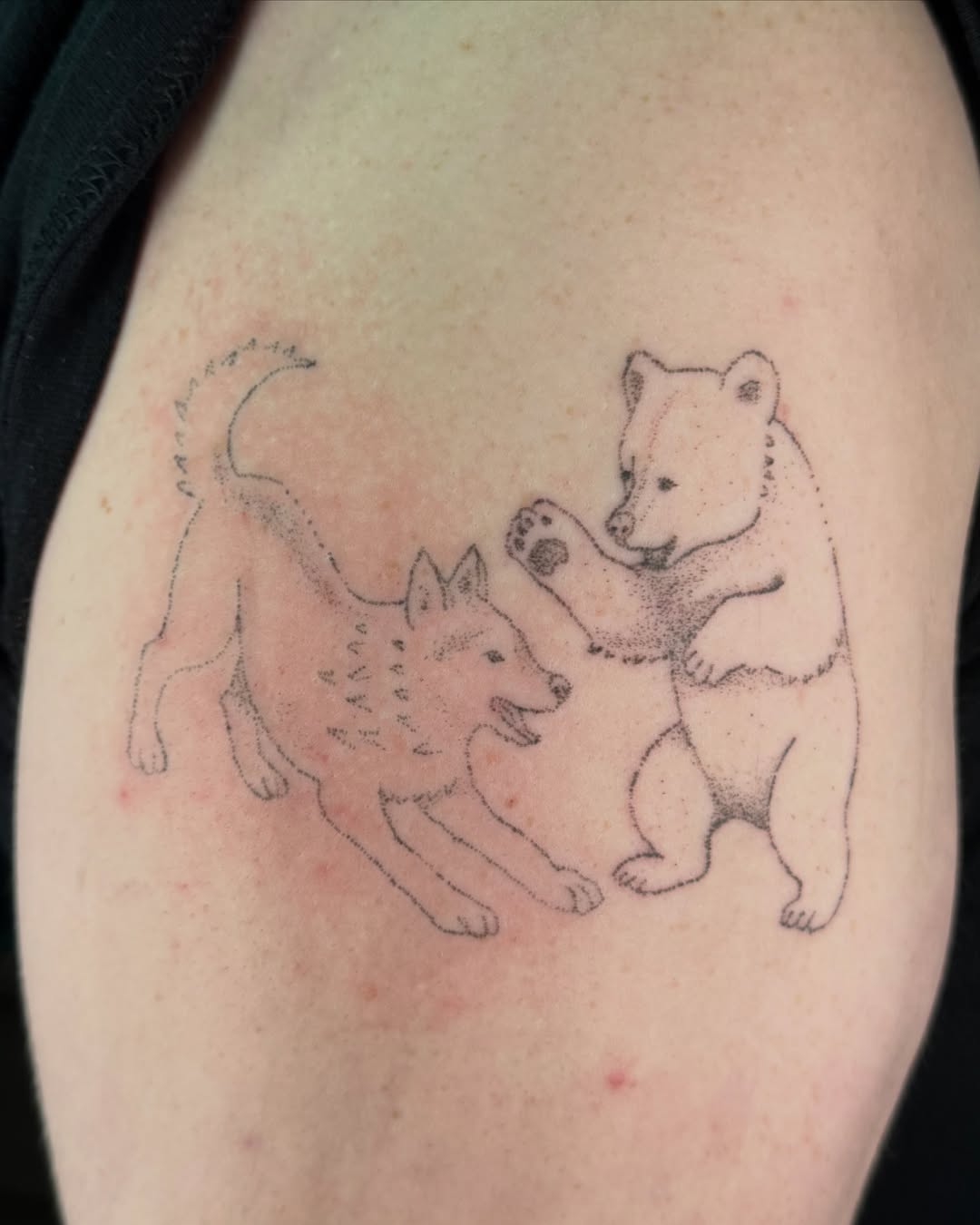 Tattoo by @babybeartattoos β dotwork