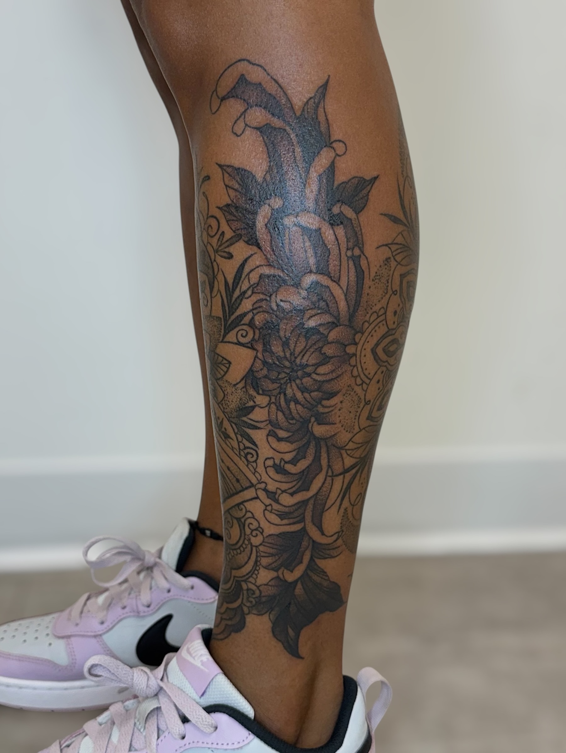 Tattoo by @taracrespitattoos โ dotwork, ornamental