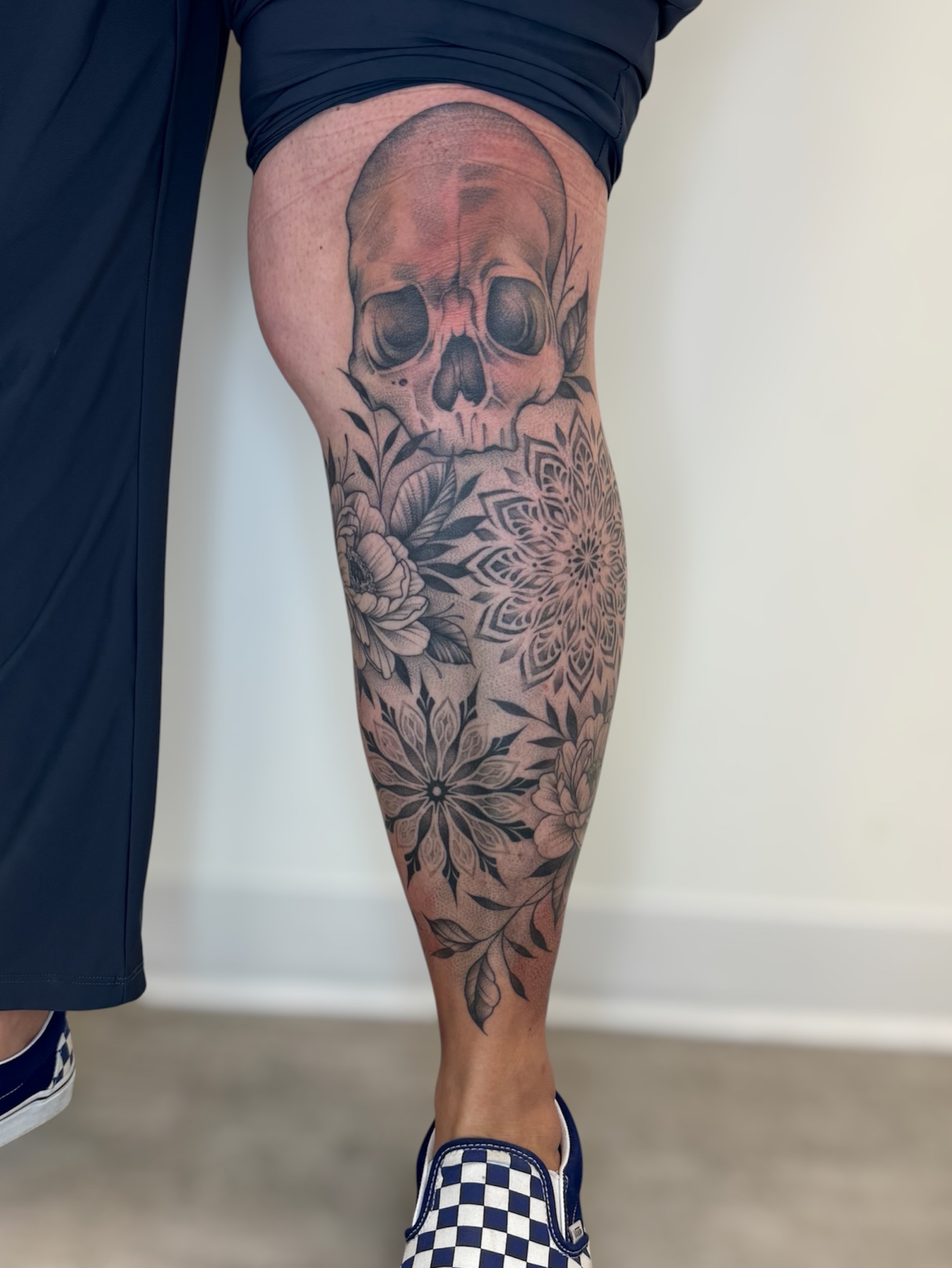 Tattoo by @taracrespitattoos โ black_and_grey, realism