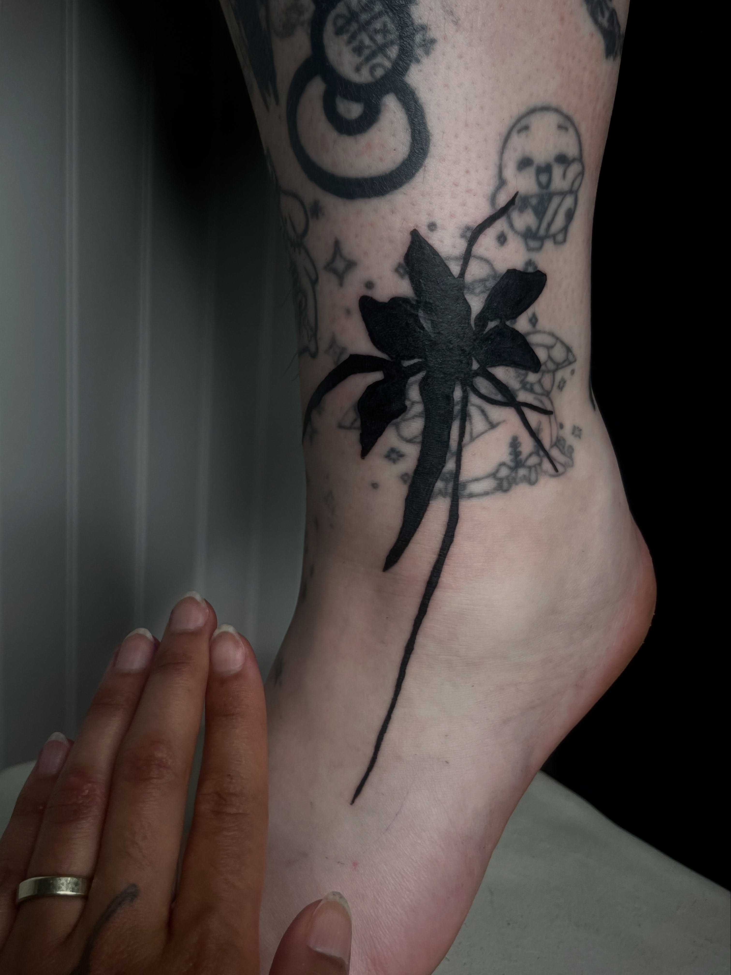 Tattoo by @pls_tnx — black_and_grey