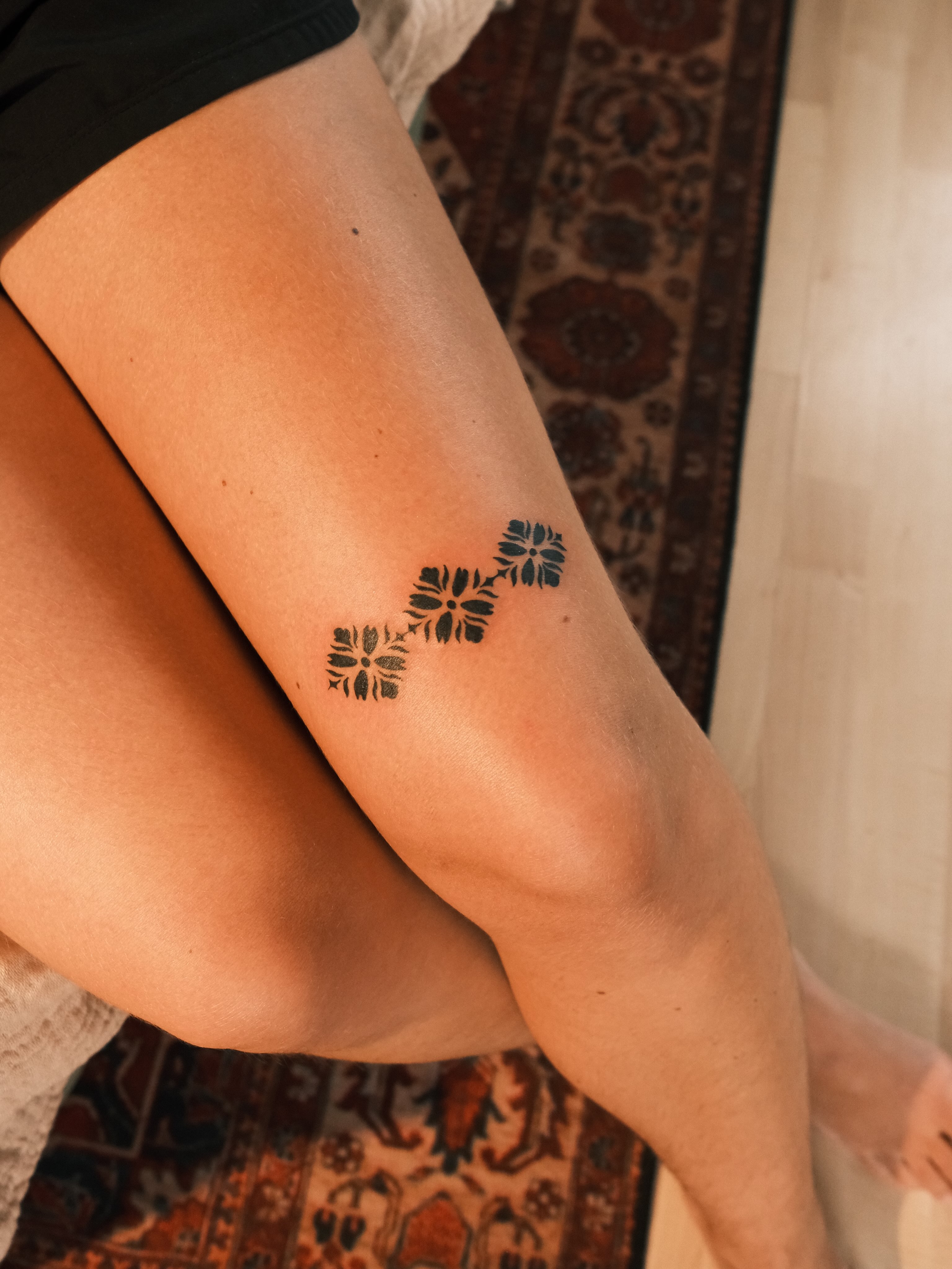 Tattoo by ⟣𖠁 medium rare, Toronto, Canada