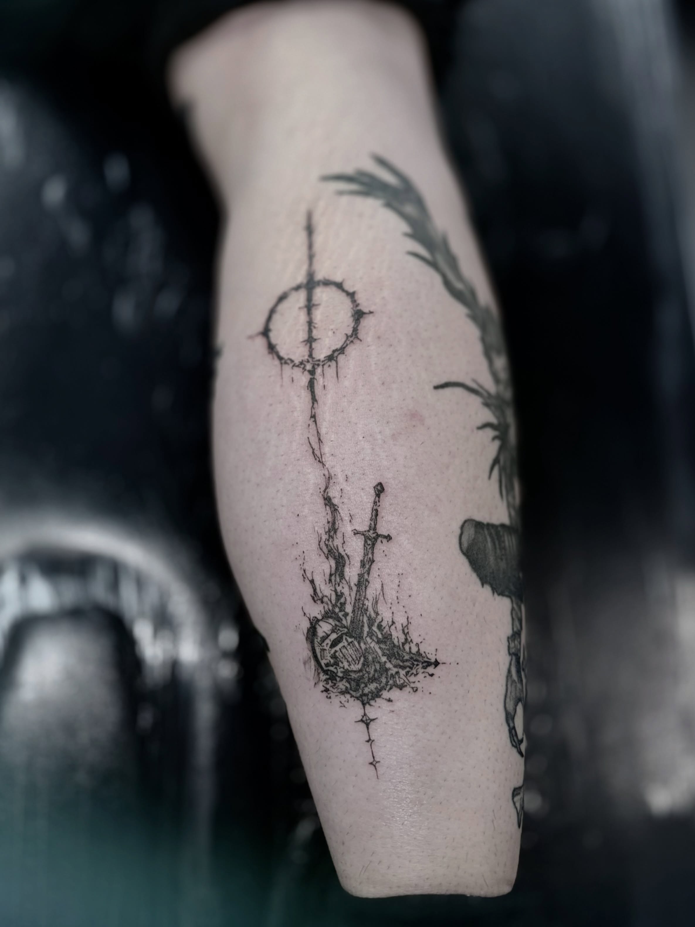 Tattoo by @oliversoames β black_and_grey, dotwork