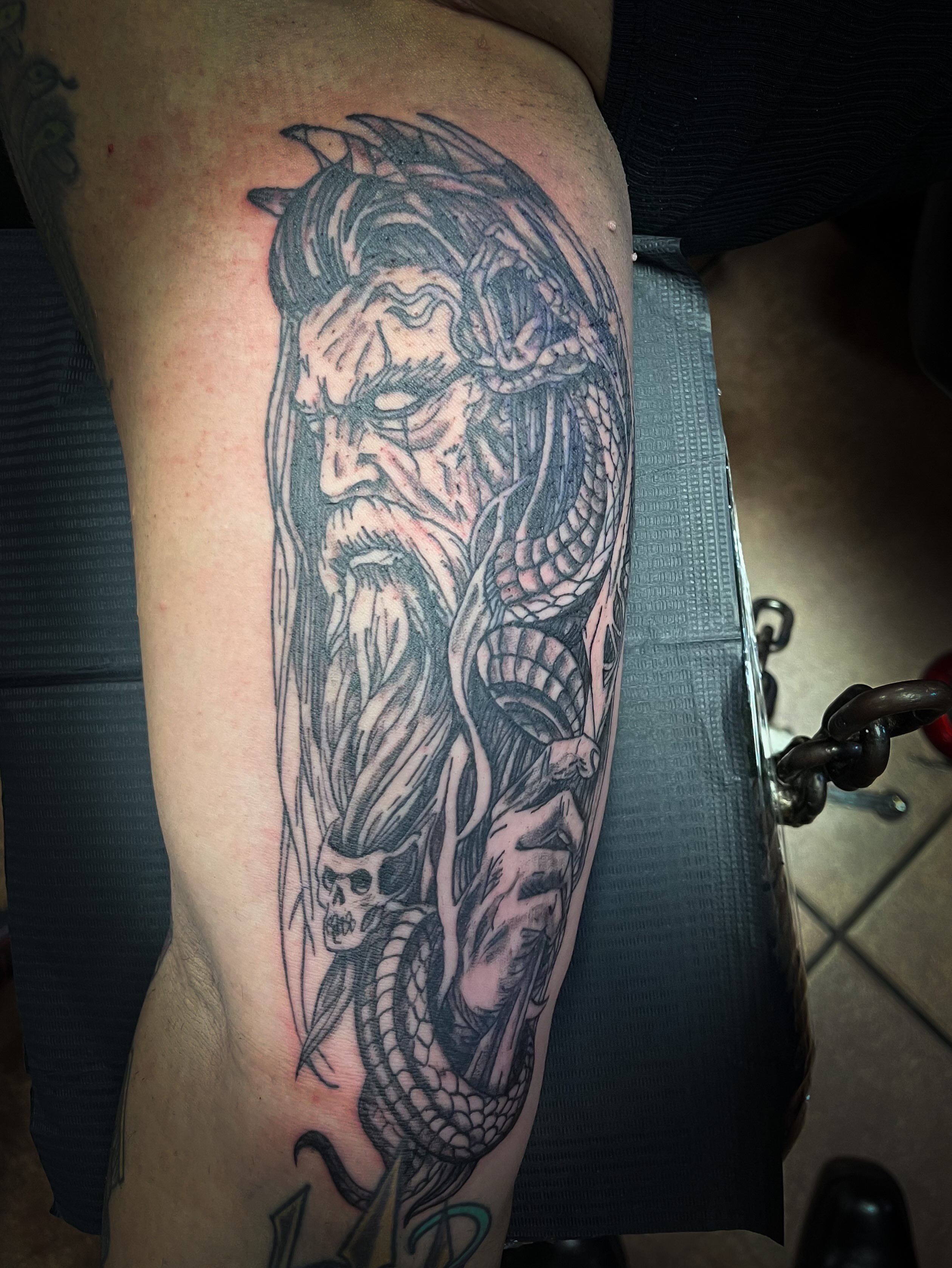 Dragon and skull realism tattoo on the thigh by Melissa Peña NYC