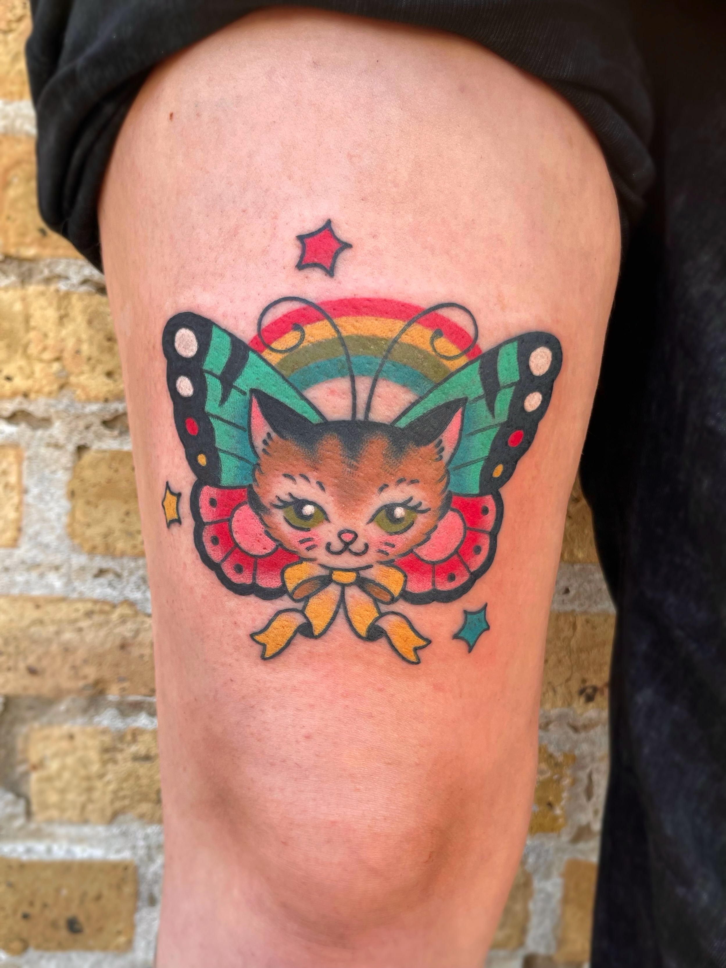 Tattoo by @anabellmorotattoos โ american_traditional