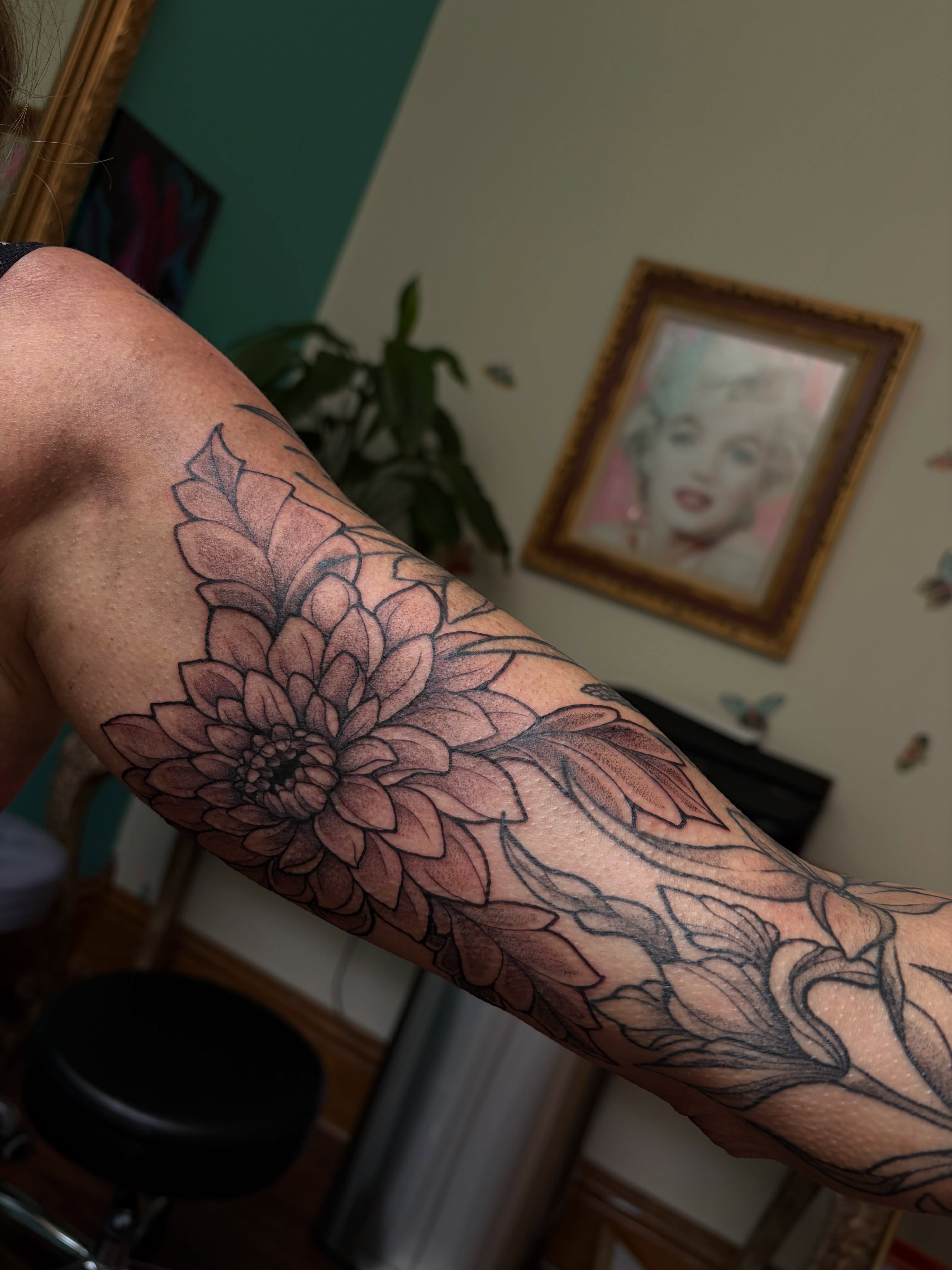Tattoo by @snewbietattoos — black_and_grey