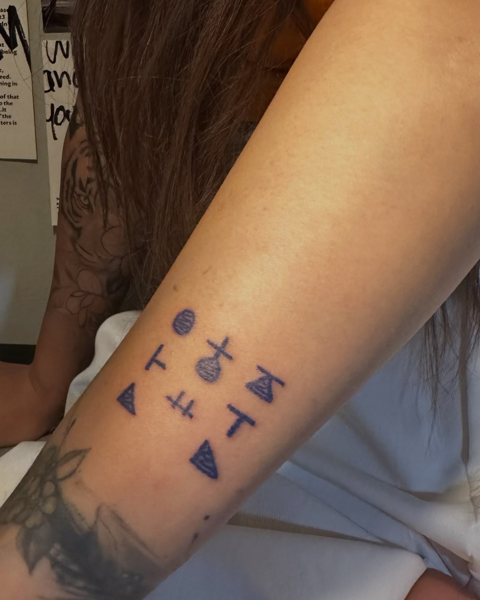 Tattoo by @peter_pen_tt — geometric
