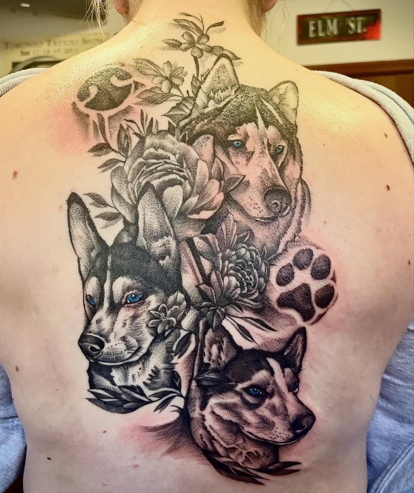 Tattoo by @rui_tattoo — realism, dotwork