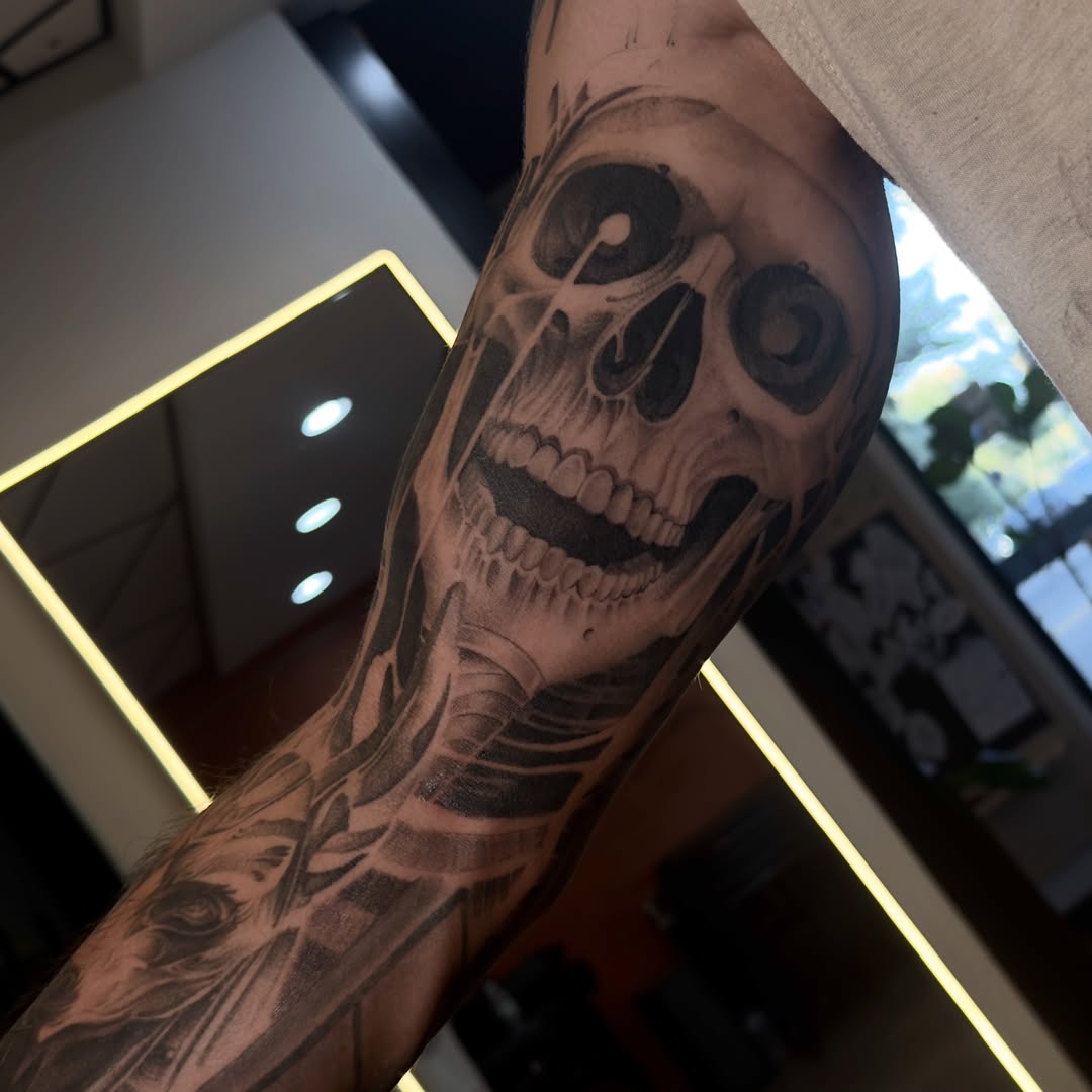 Tattoo by @joe.cruz_tattoos — realism, dark_realism